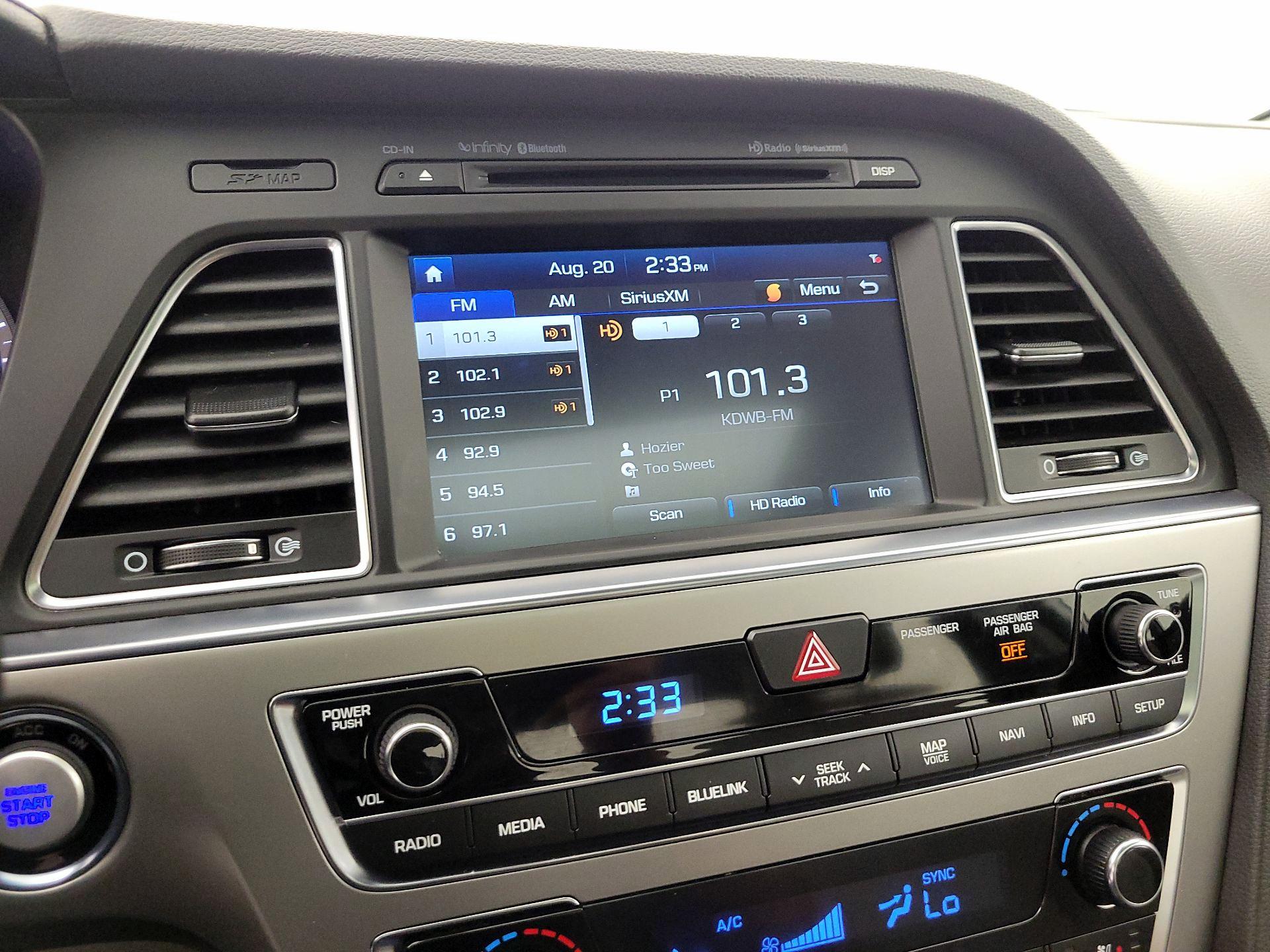 Thumbnail: 2015 Hyundai Sonata - 16