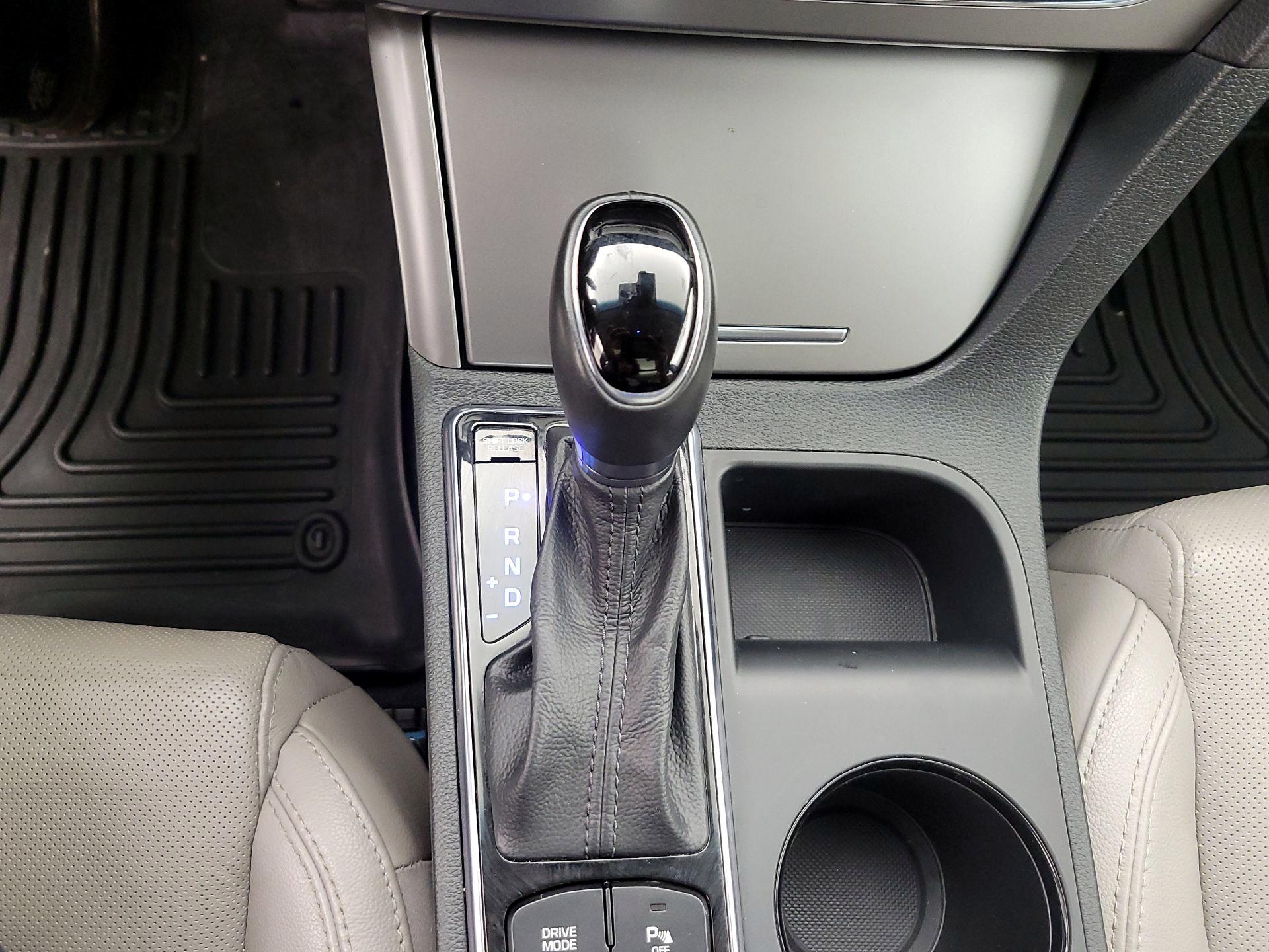 Thumbnail: 2015 Hyundai Sonata - 18