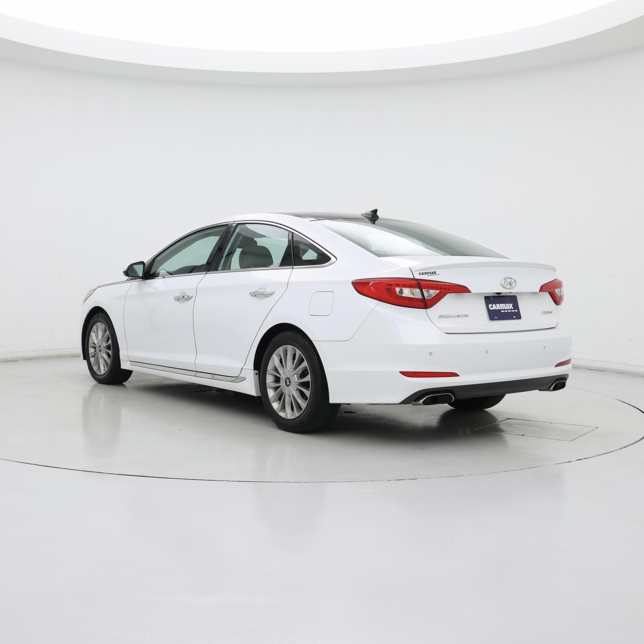 Thumbnail: 2015 Hyundai Sonata - 2