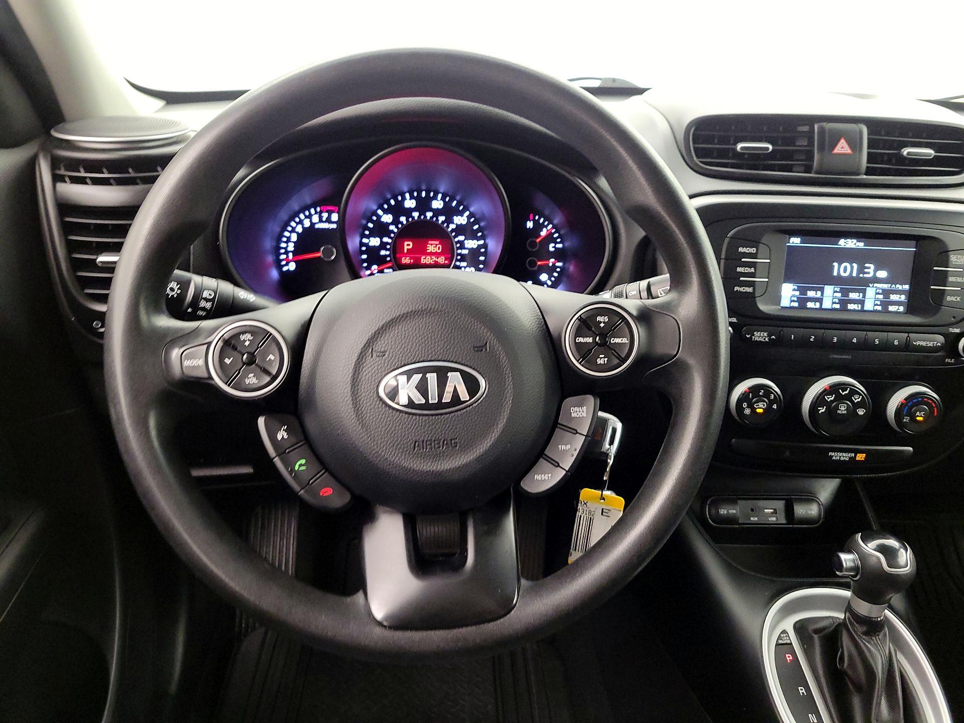 Thumbnail: 2017 Kia Soul - 10