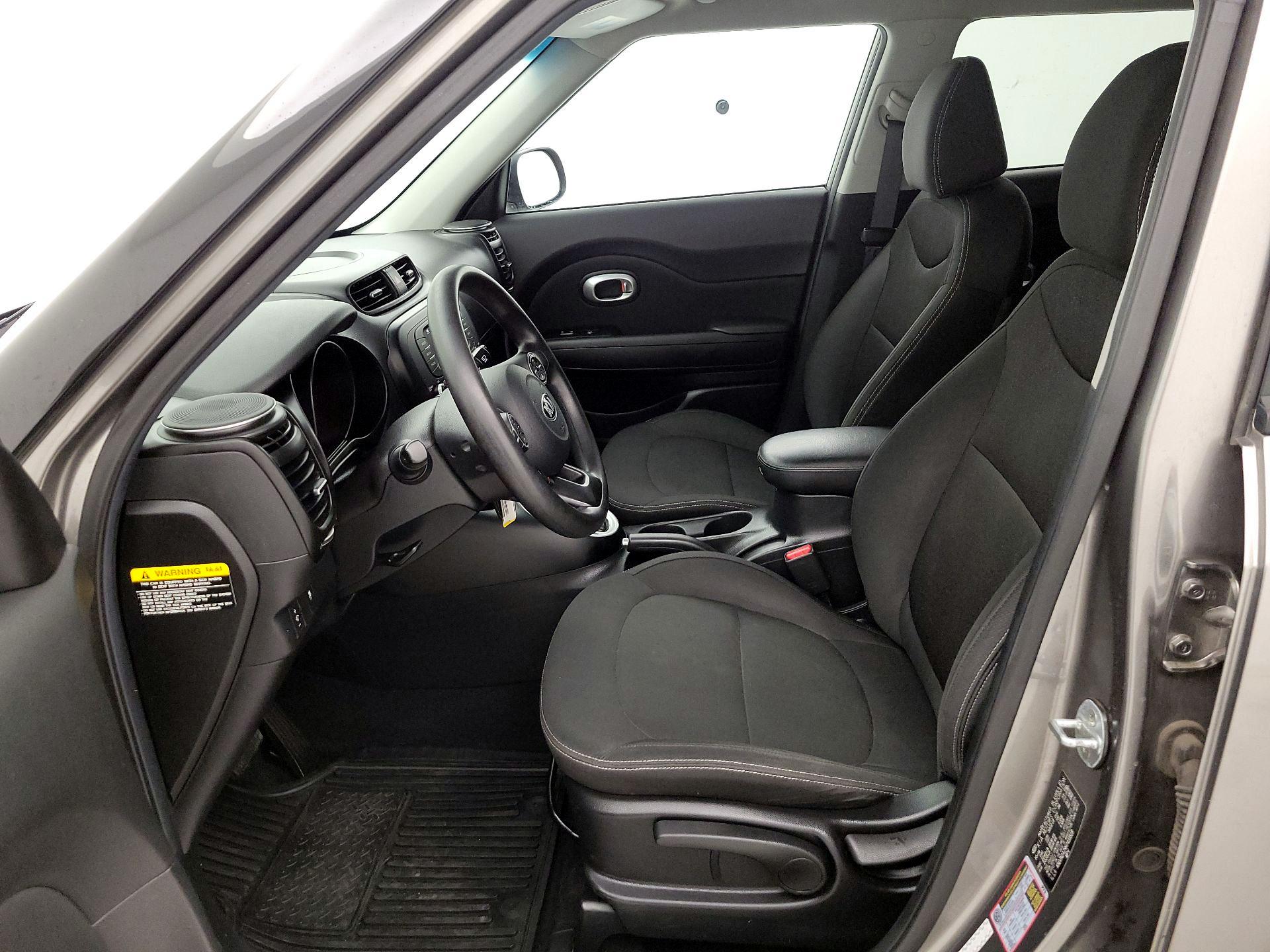 Thumbnail: 2017 Kia Soul - 11