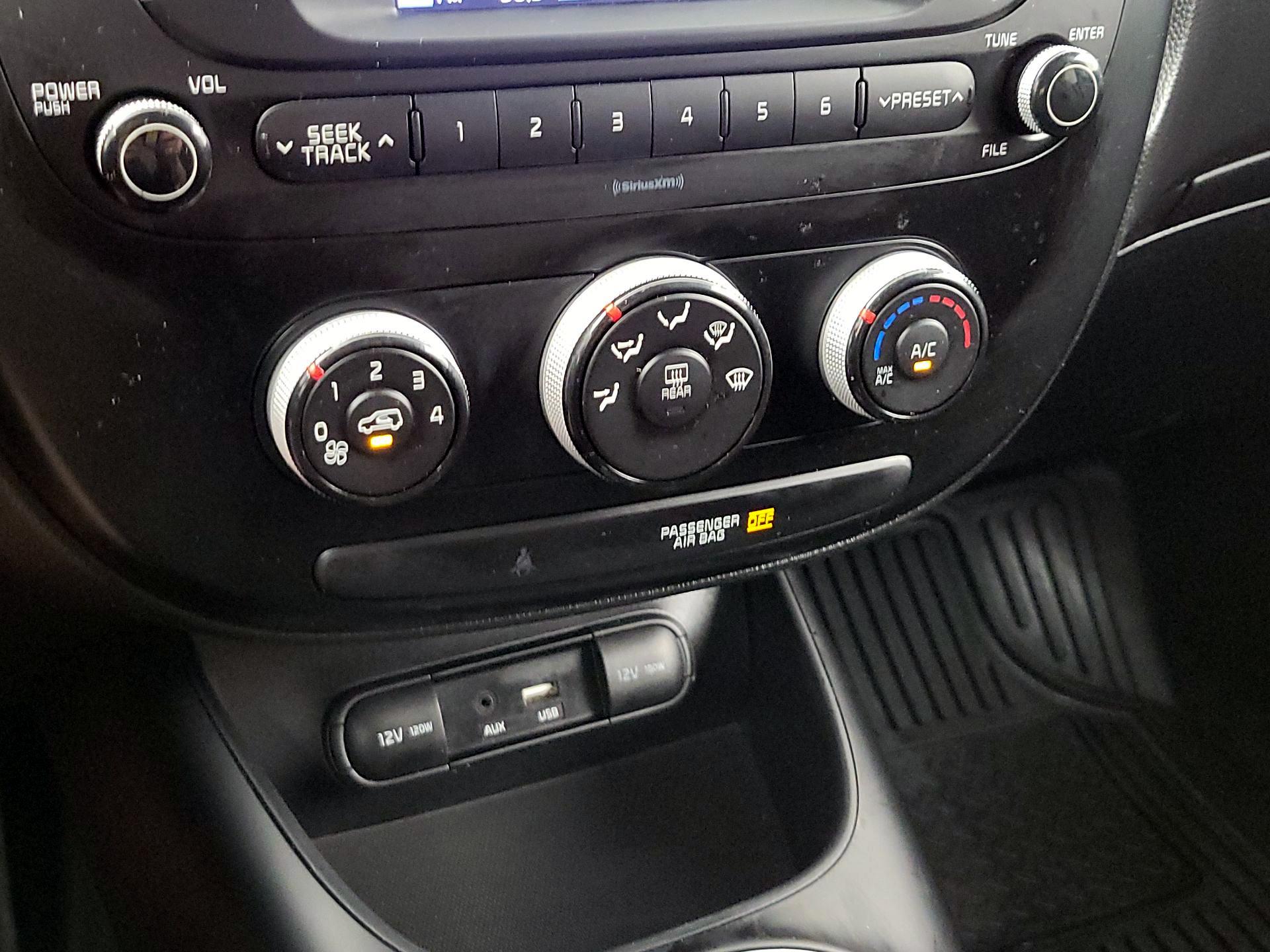 Thumbnail: 2017 Kia Soul - 15