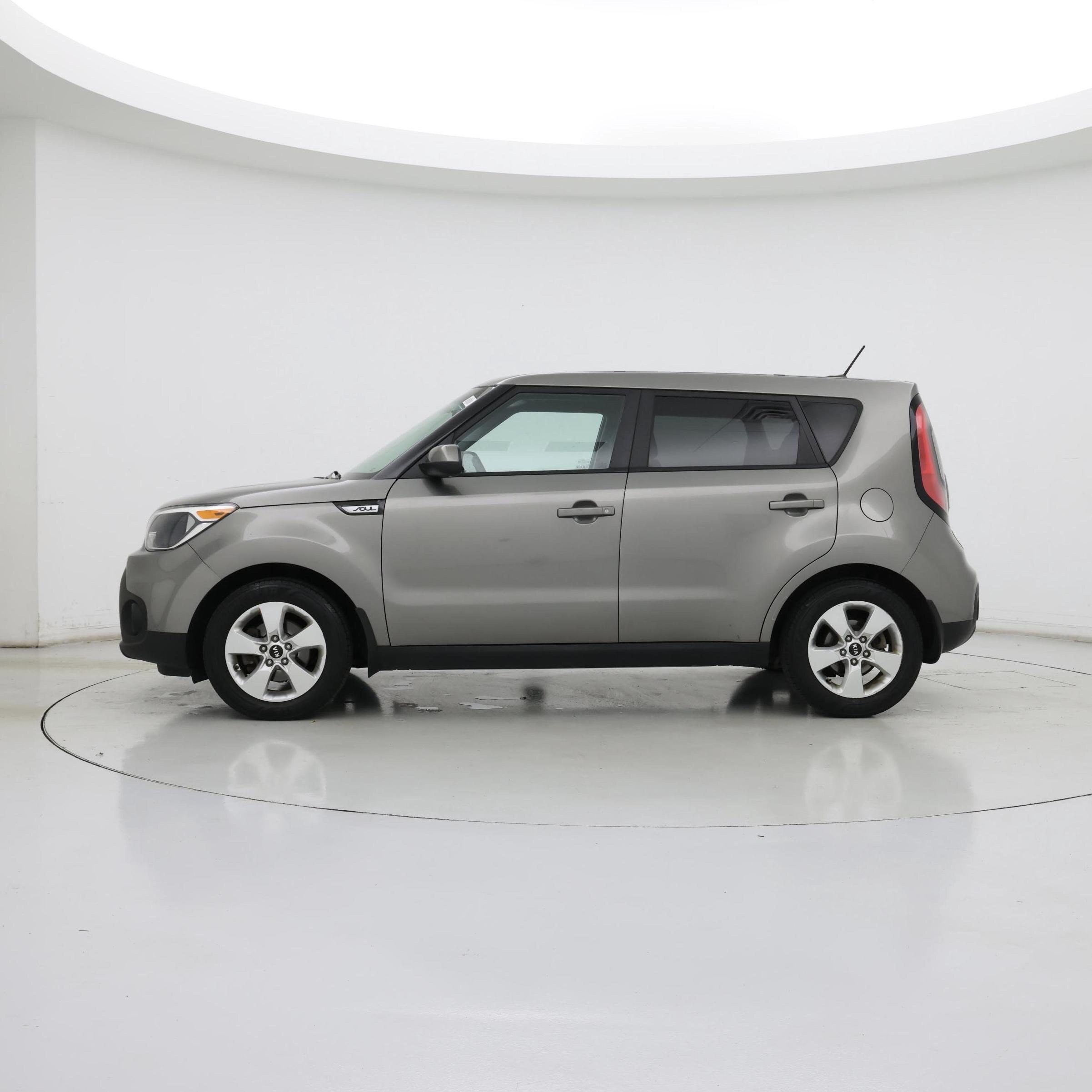 Thumbnail: 2017 Kia Soul - 3