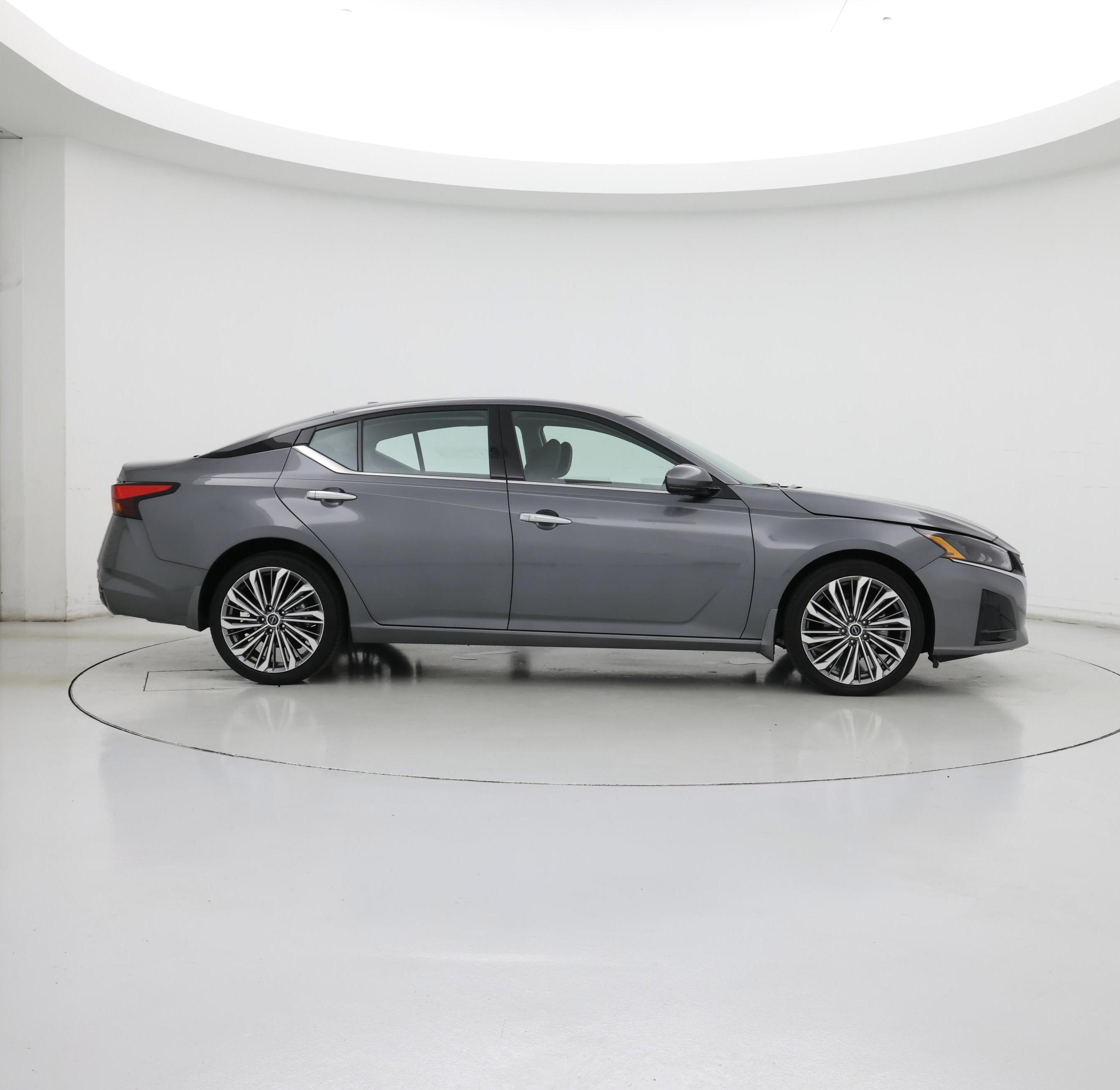 Thumbnail: 2024 Nissan Altima - 7