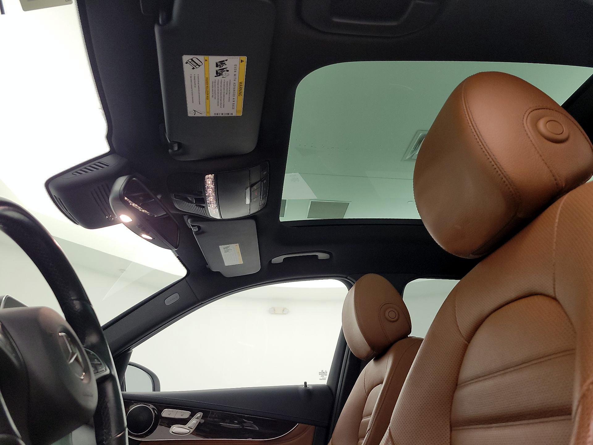 Thumbnail: 2016 Mercedes-Benz GLC - 20