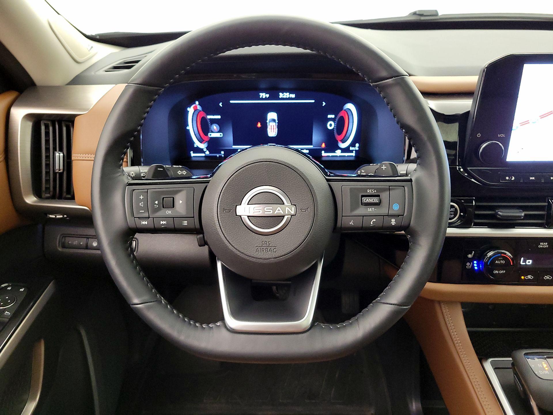 Thumbnail: 2024 Nissan Pathfinder - 10