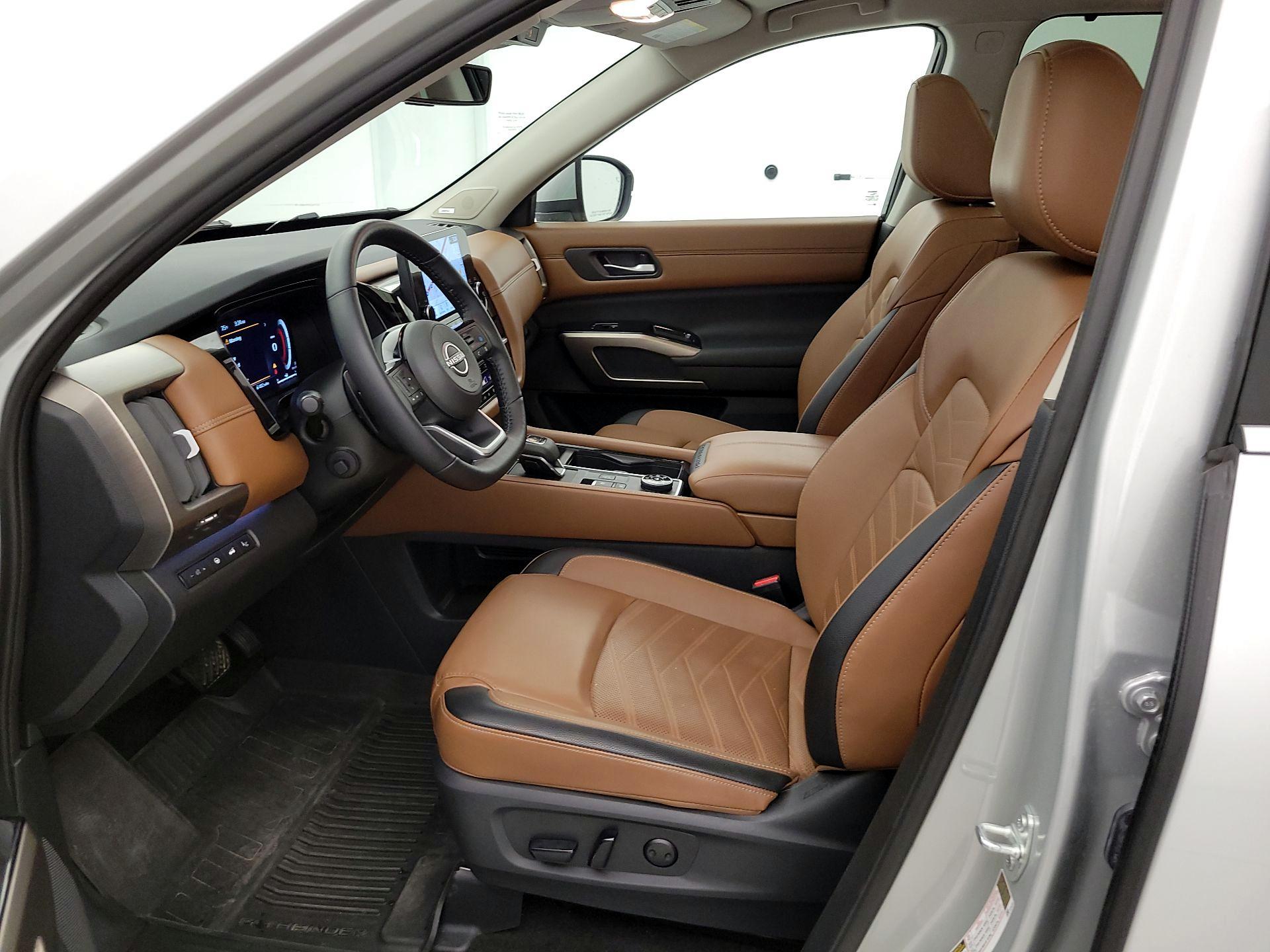 Thumbnail: 2024 Nissan Pathfinder - 11