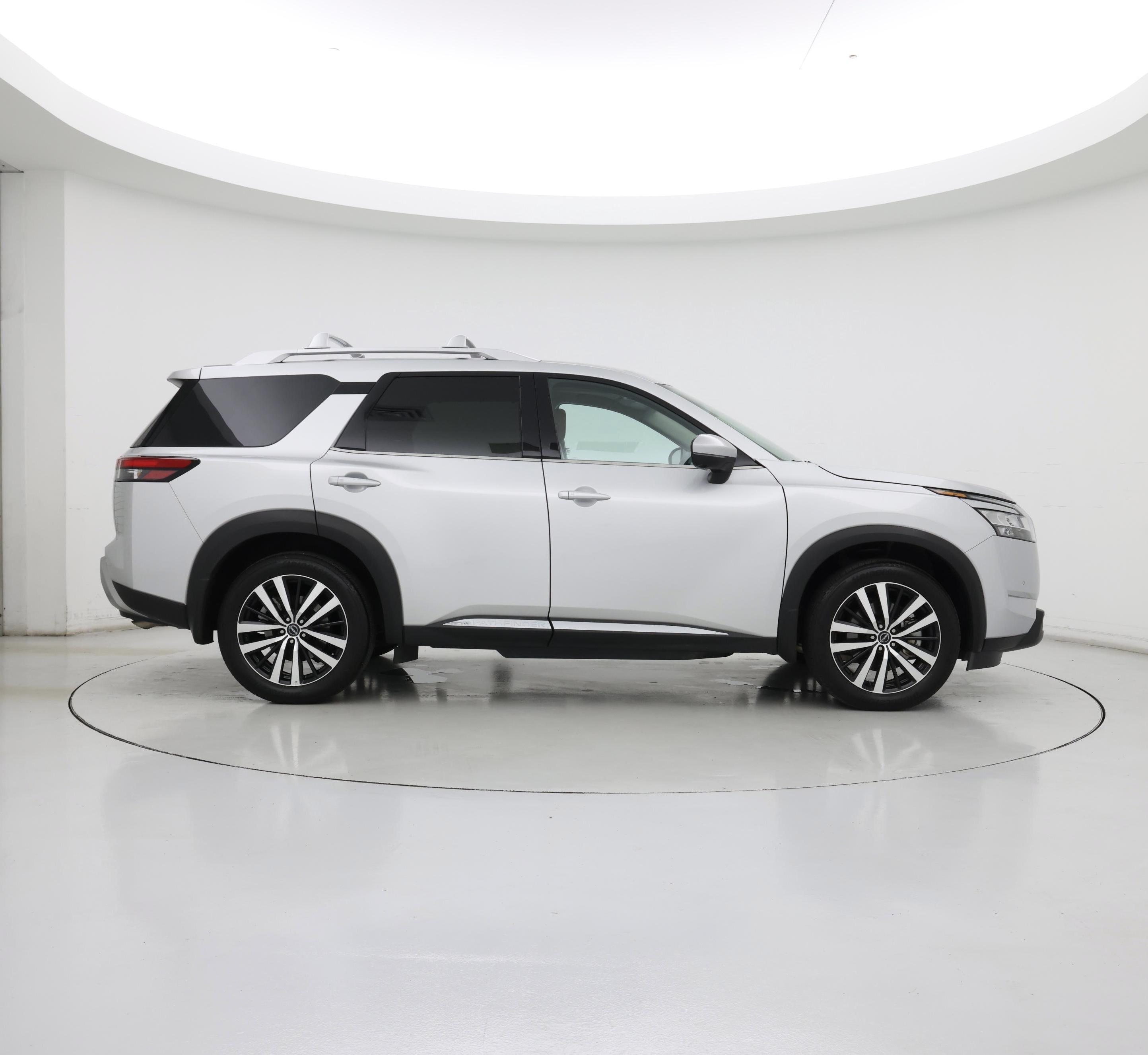Thumbnail: 2024 Nissan Pathfinder - 7
