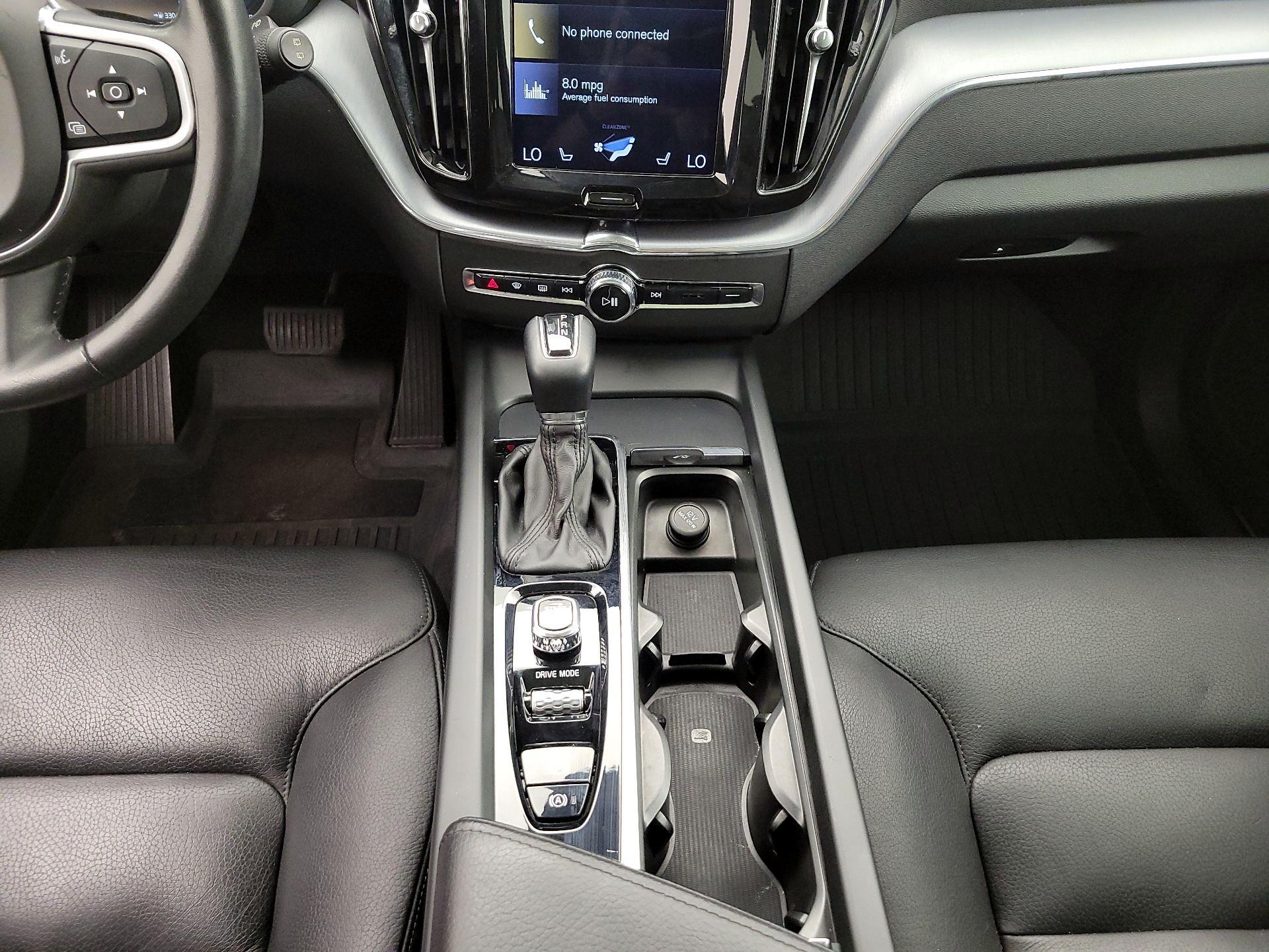 Thumbnail: 2019 Volvo XC60 - 18