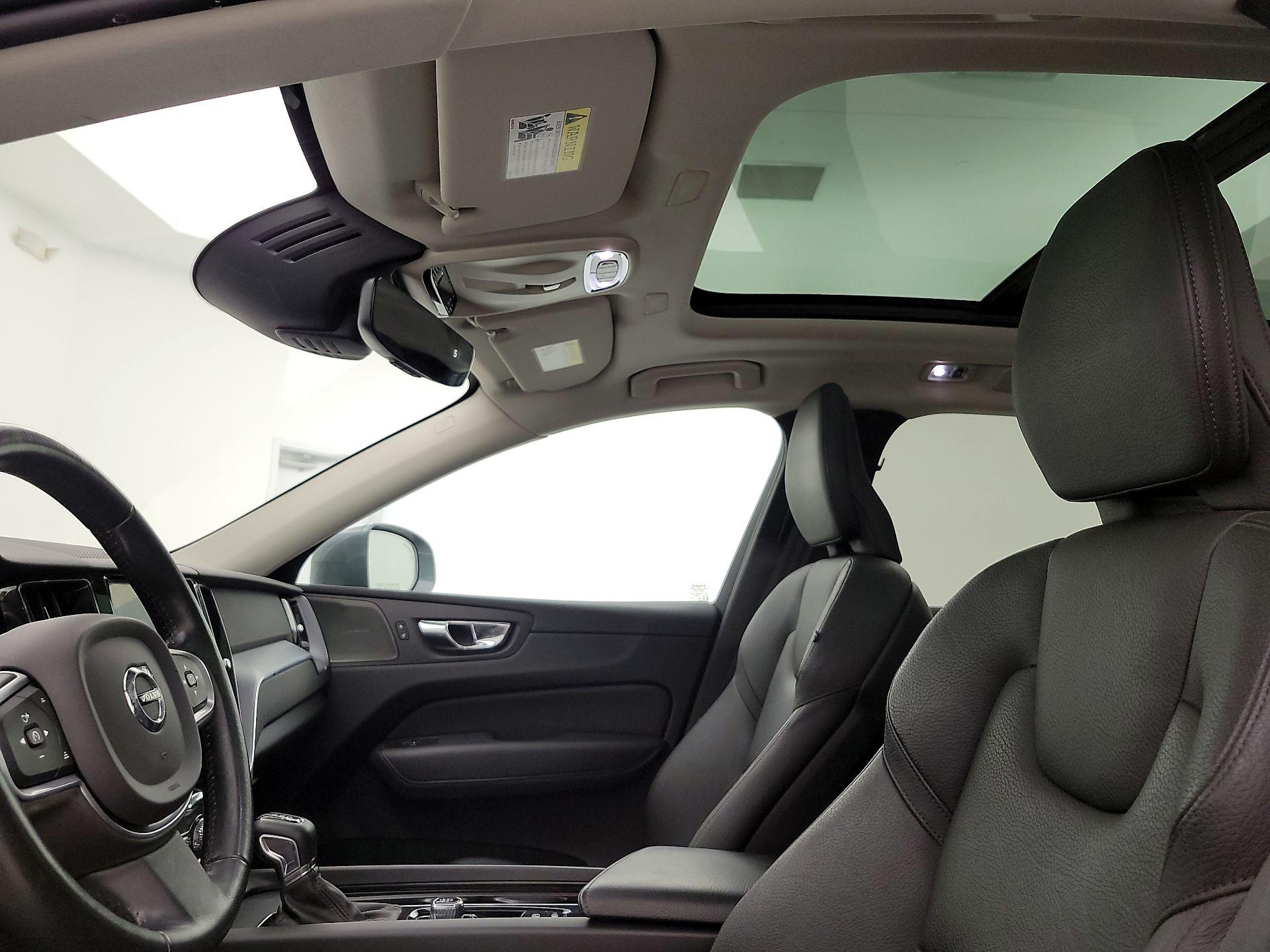 Thumbnail: 2019 Volvo XC60 - 20