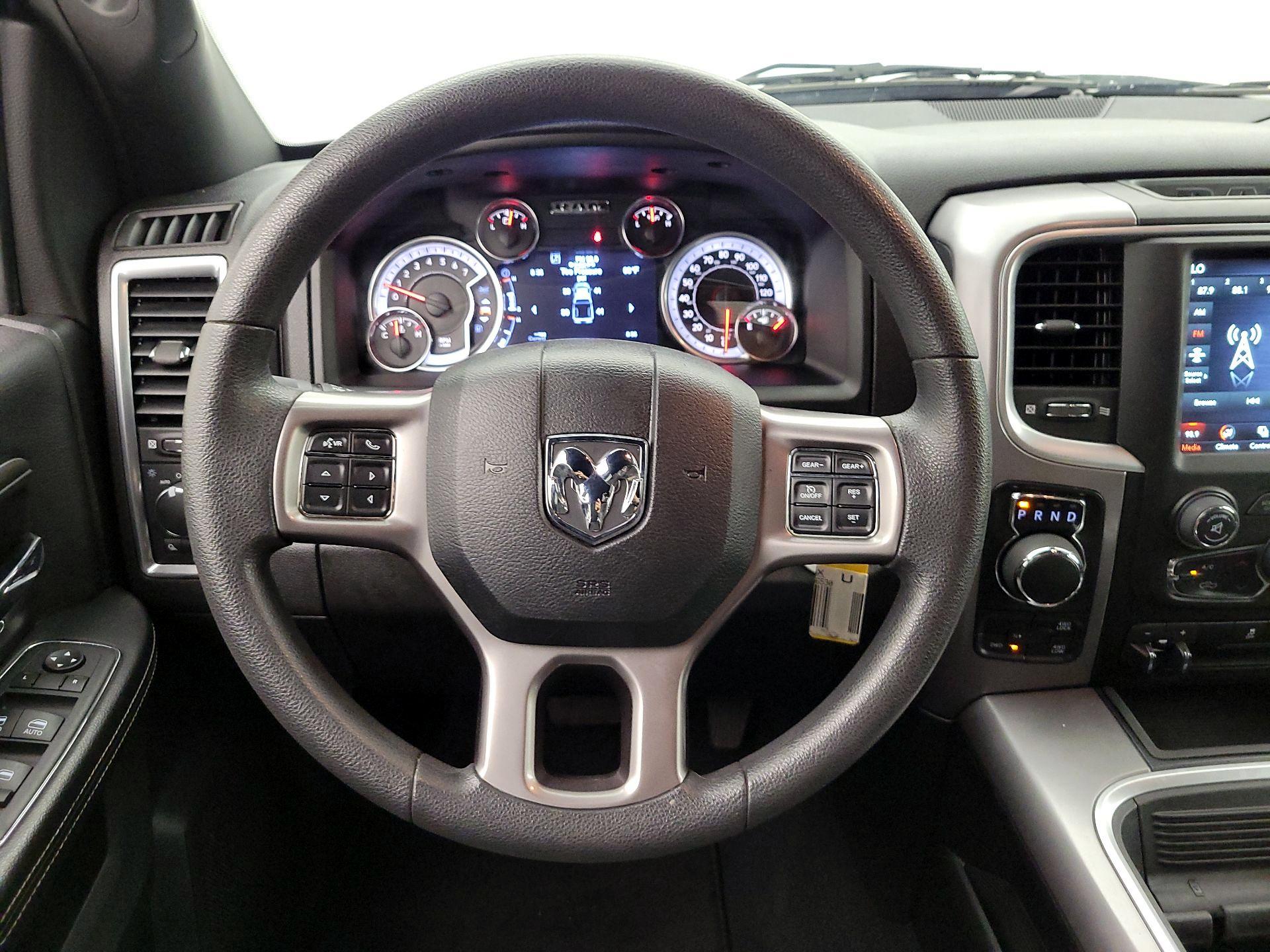 Thumbnail: 2023 RAM 1500 Classic - 10