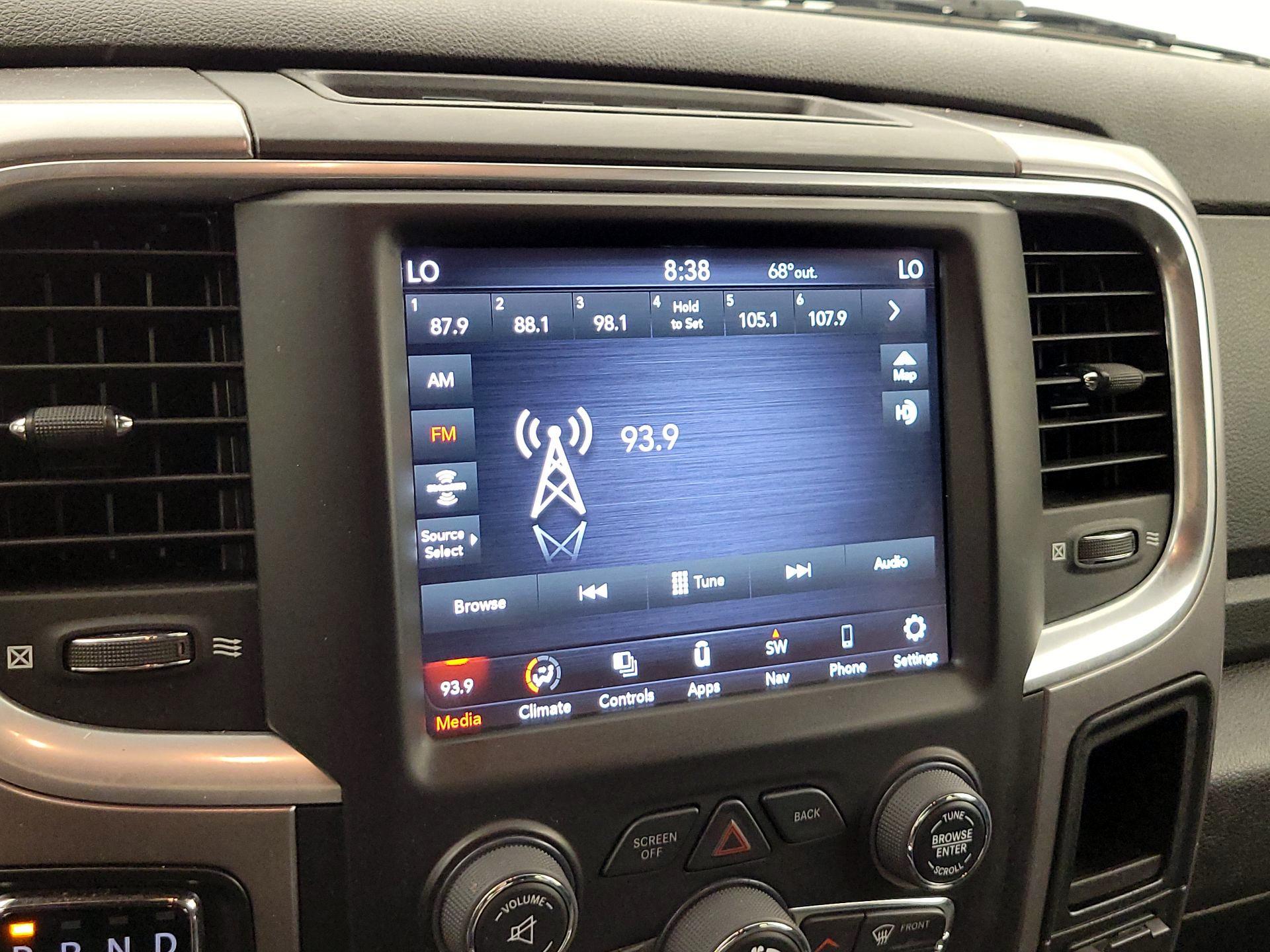 Thumbnail: 2023 RAM 1500 Classic - 16