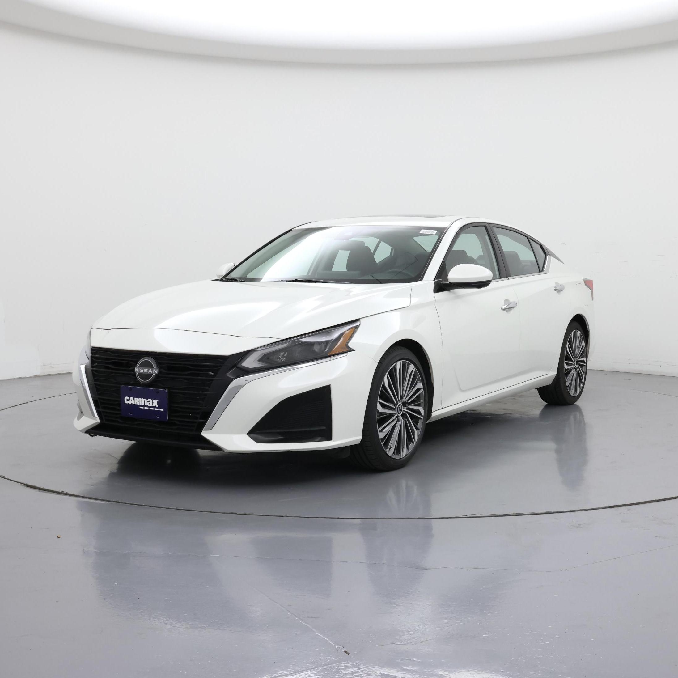 Thumbnail: 2023 Nissan Altima - 4