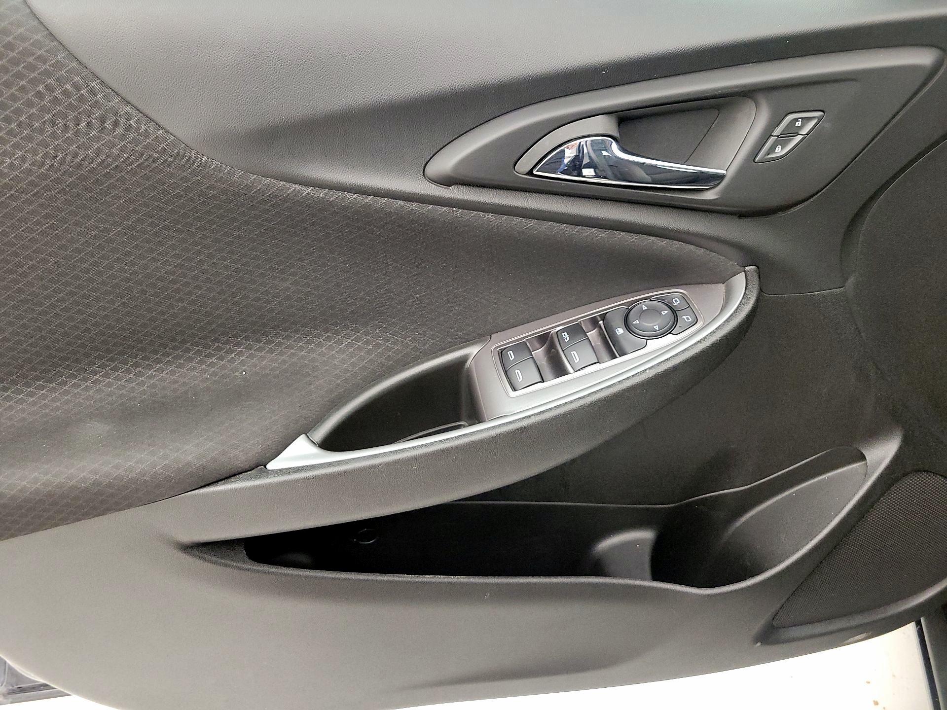 Thumbnail: 2023 Chevrolet Malibu - 12