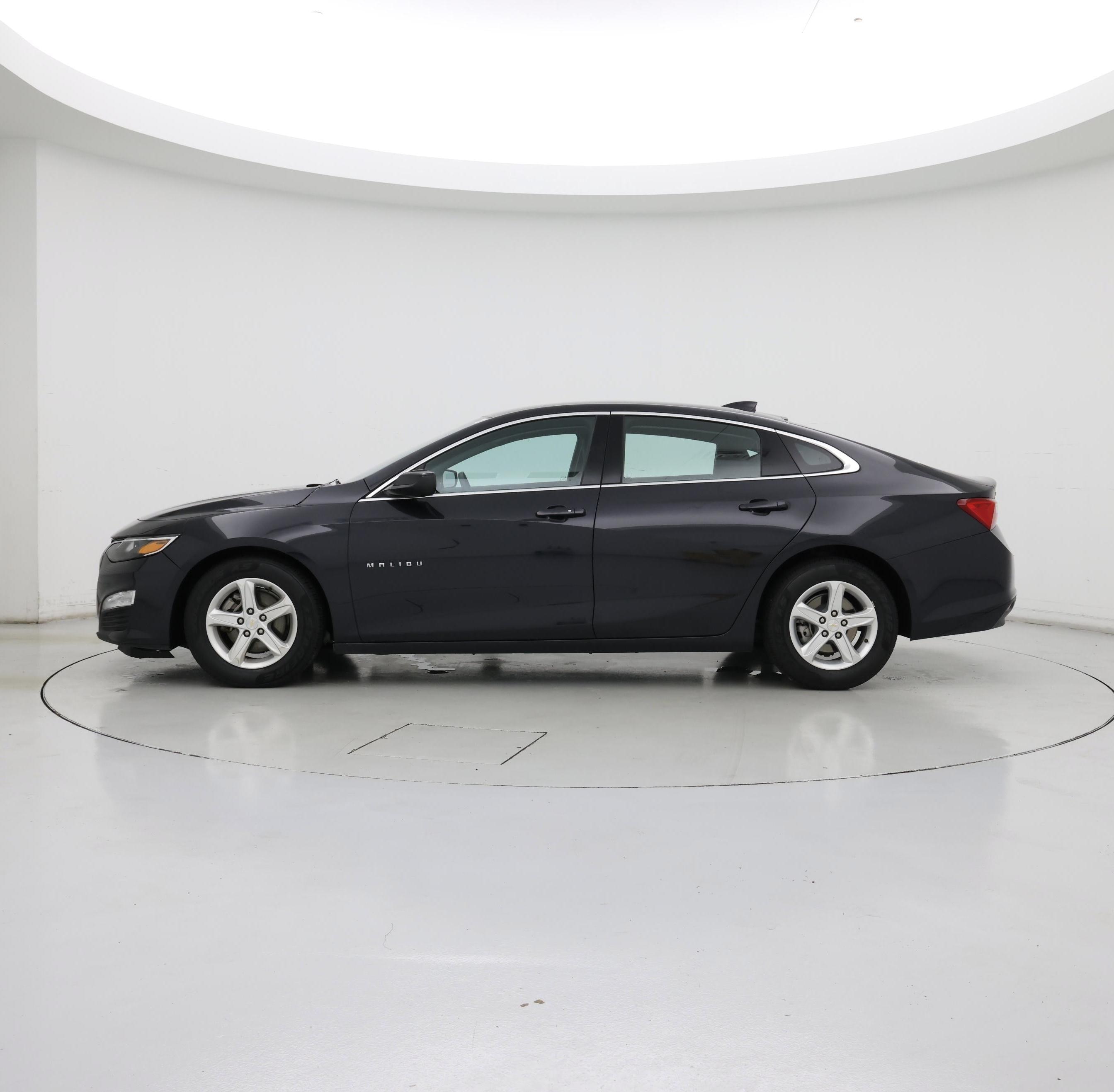 Thumbnail: 2023 Chevrolet Malibu - 3