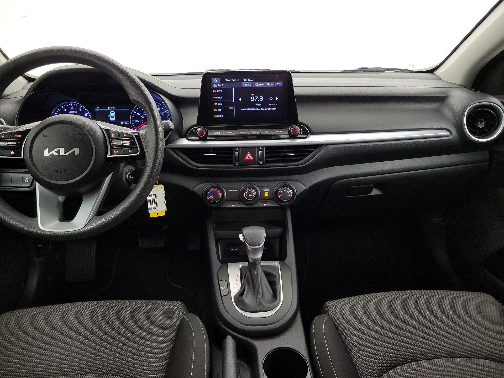 Thumbnail: 2023 Kia Forte - 9