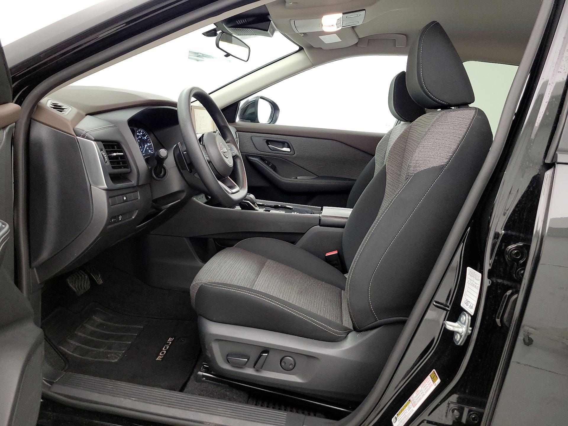 Thumbnail: 2023 Nissan Rogue - 11