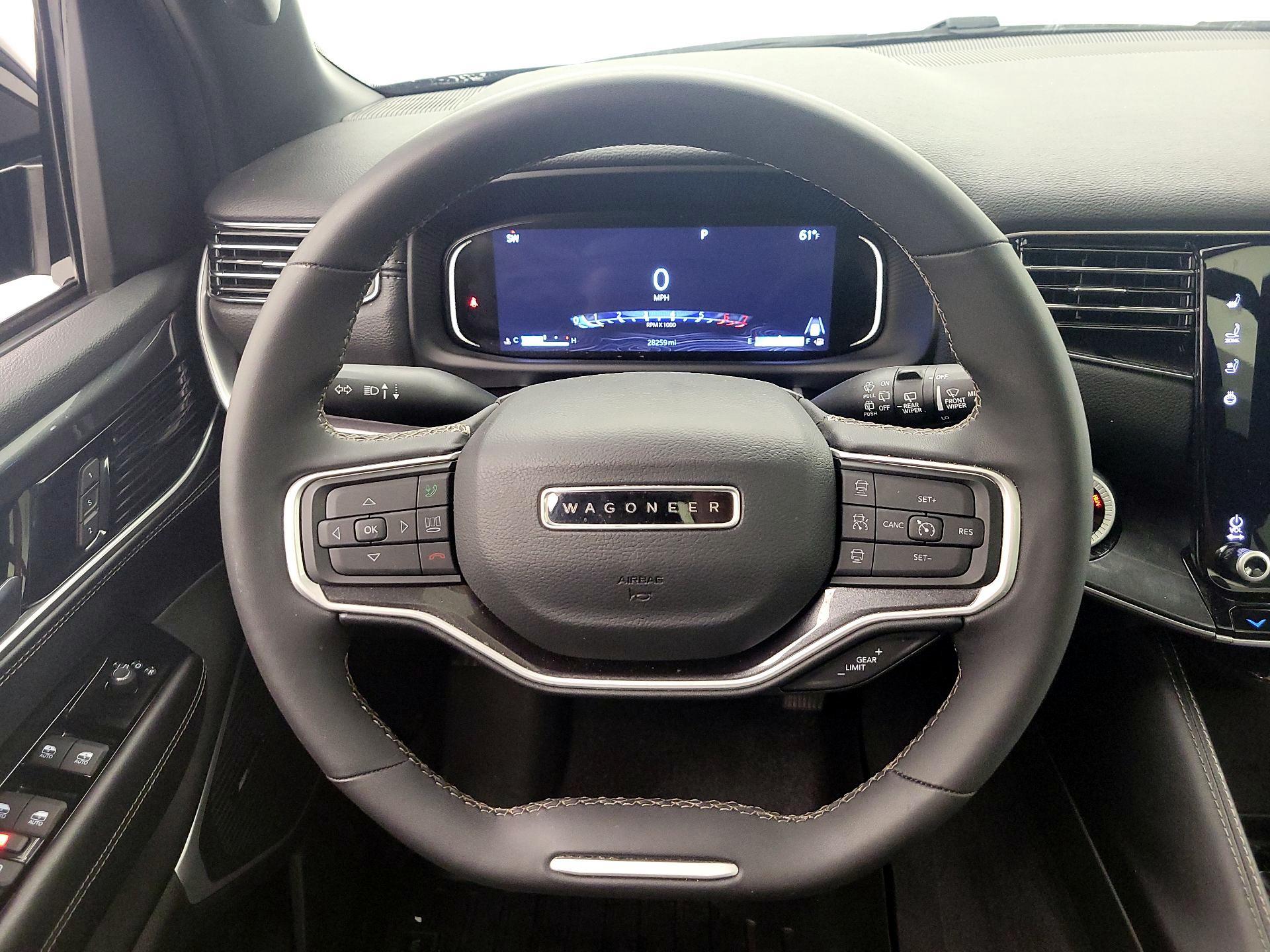 Thumbnail: 2023 Jeep Wagoneer - 10