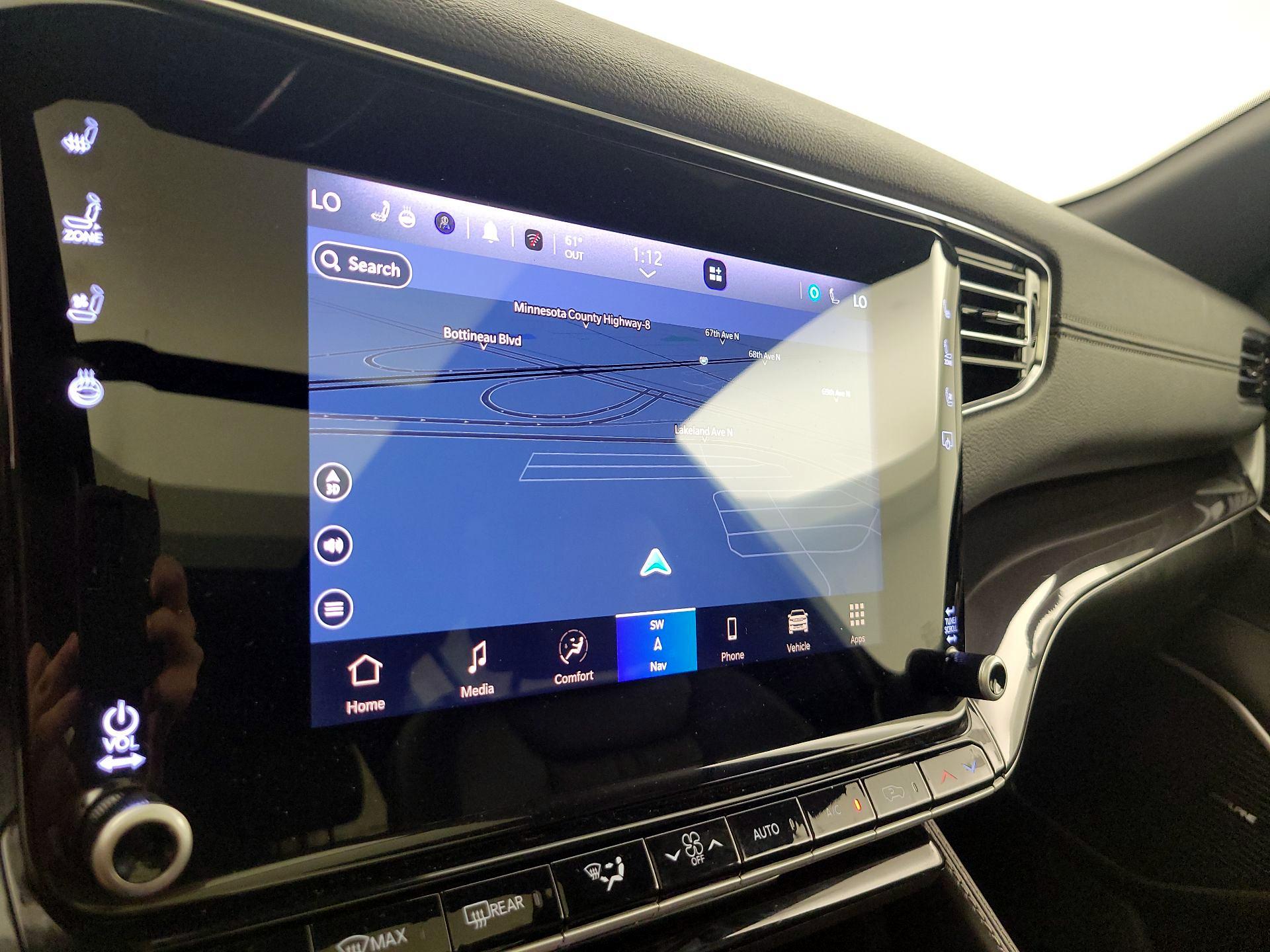 Thumbnail: 2023 Jeep Wagoneer - 14