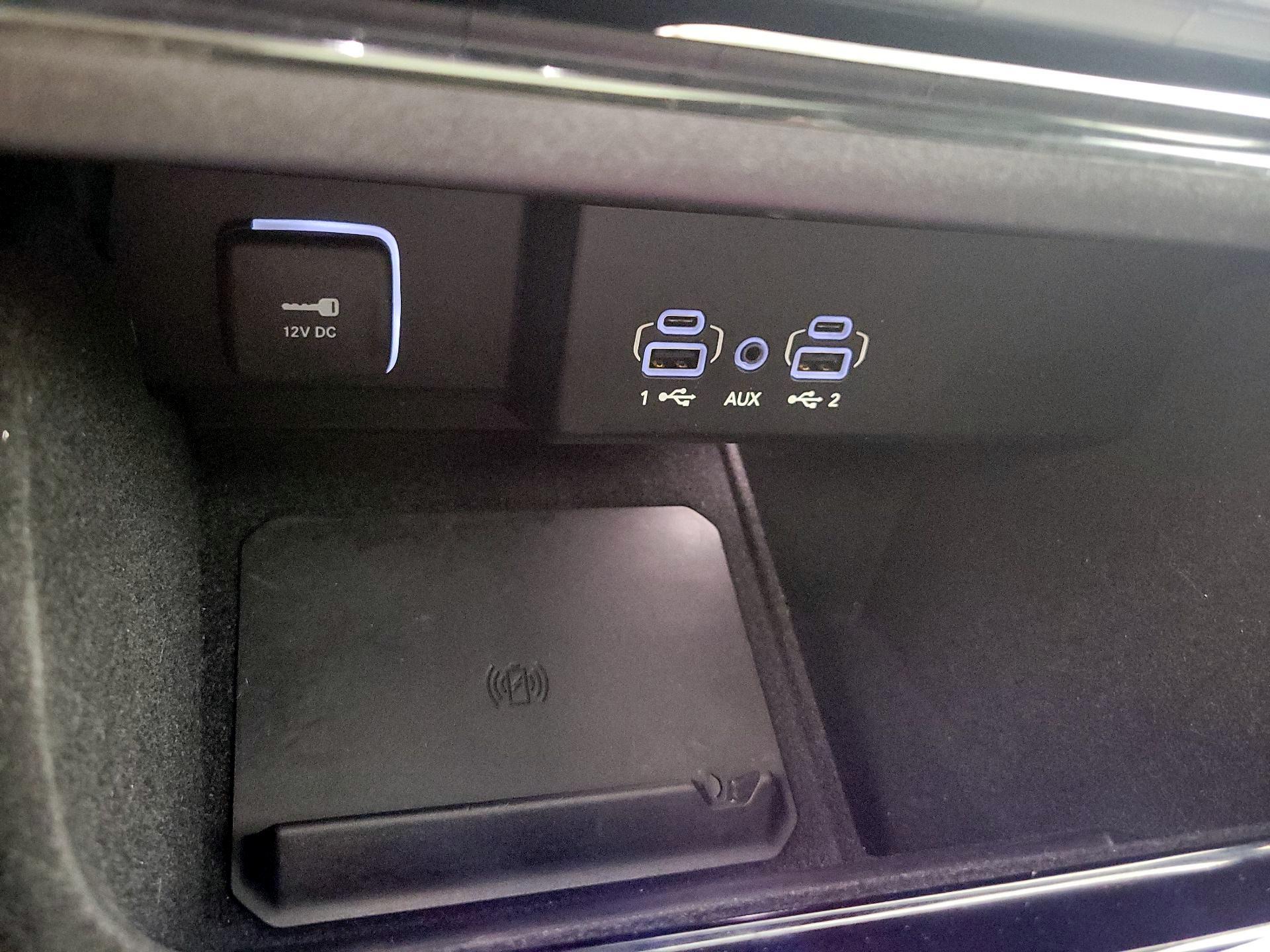 Thumbnail: 2023 Jeep Wagoneer - 19