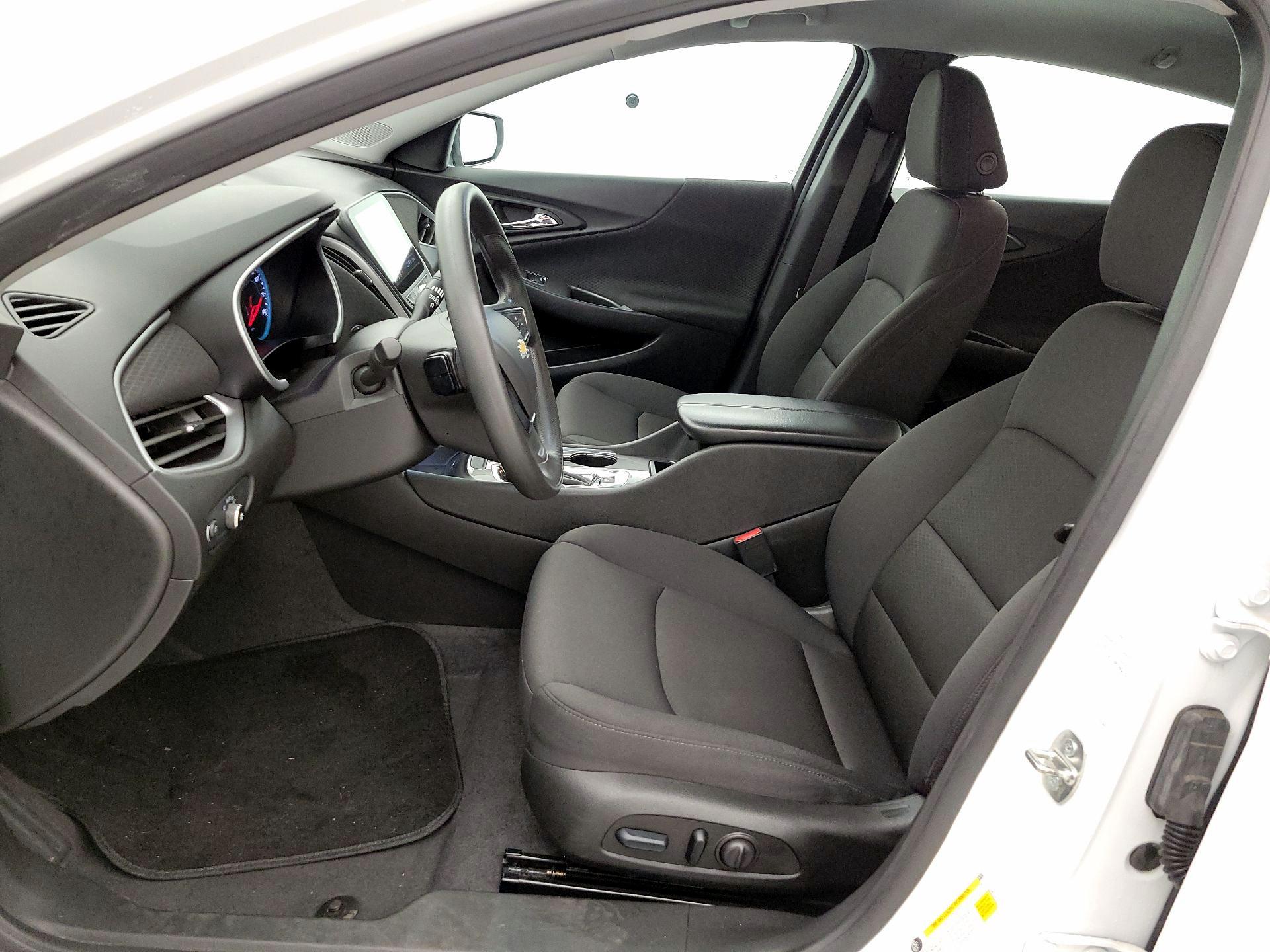 Thumbnail: 2023 Chevrolet Malibu - 11