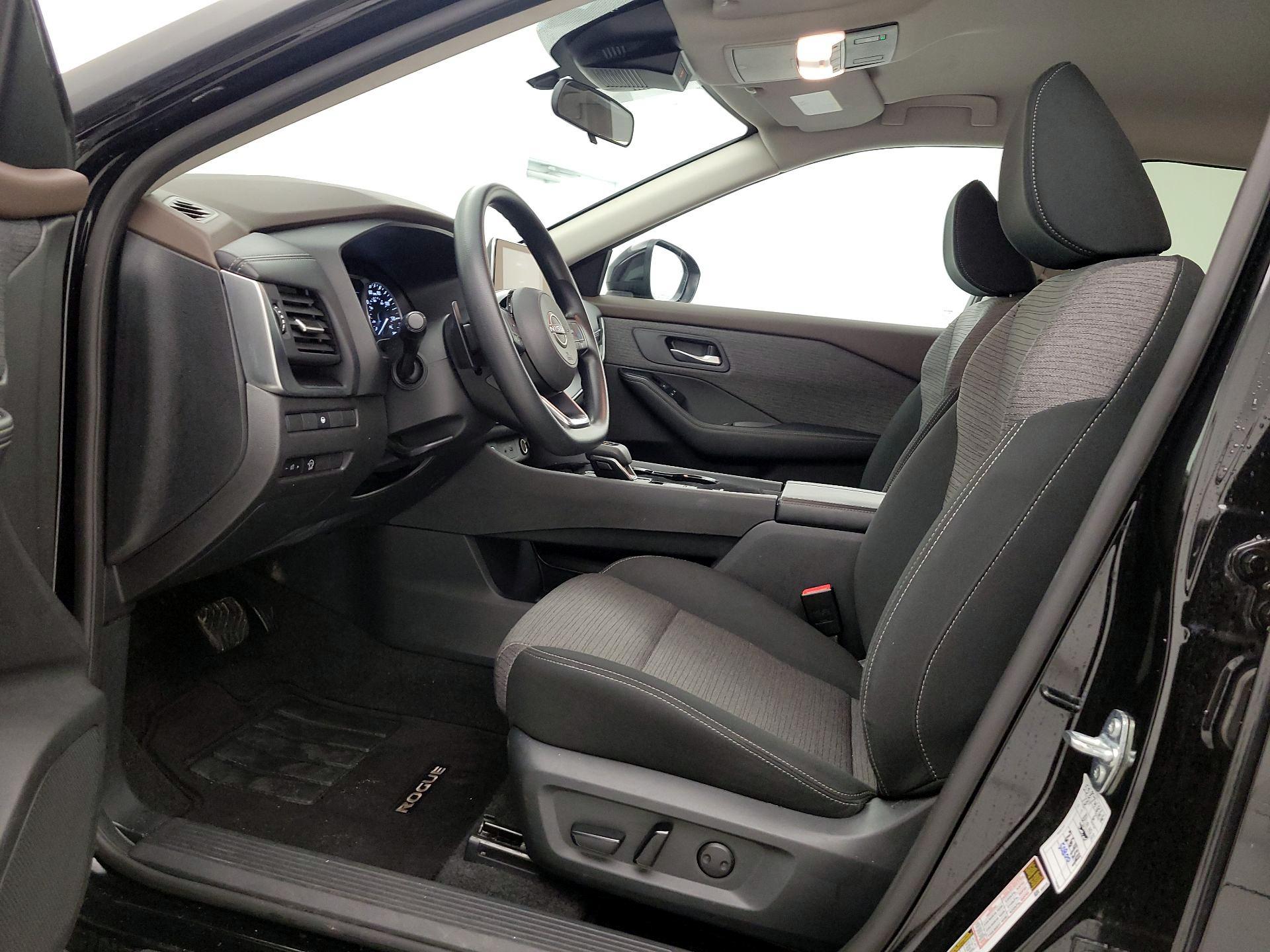 Thumbnail: 2023 Nissan Rogue - 11