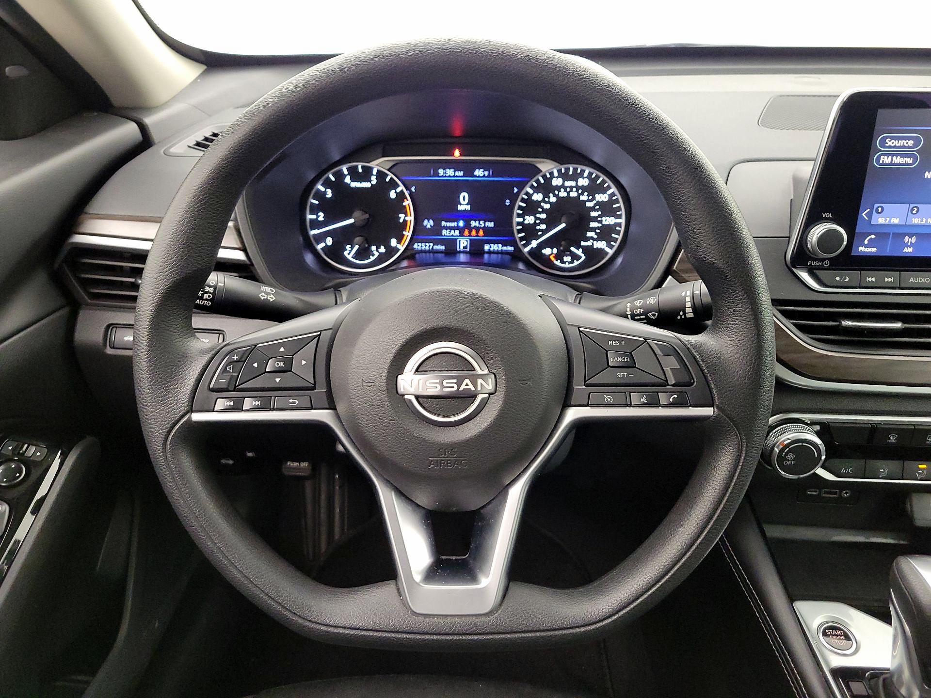 Thumbnail: 2023 Nissan Altima - 10