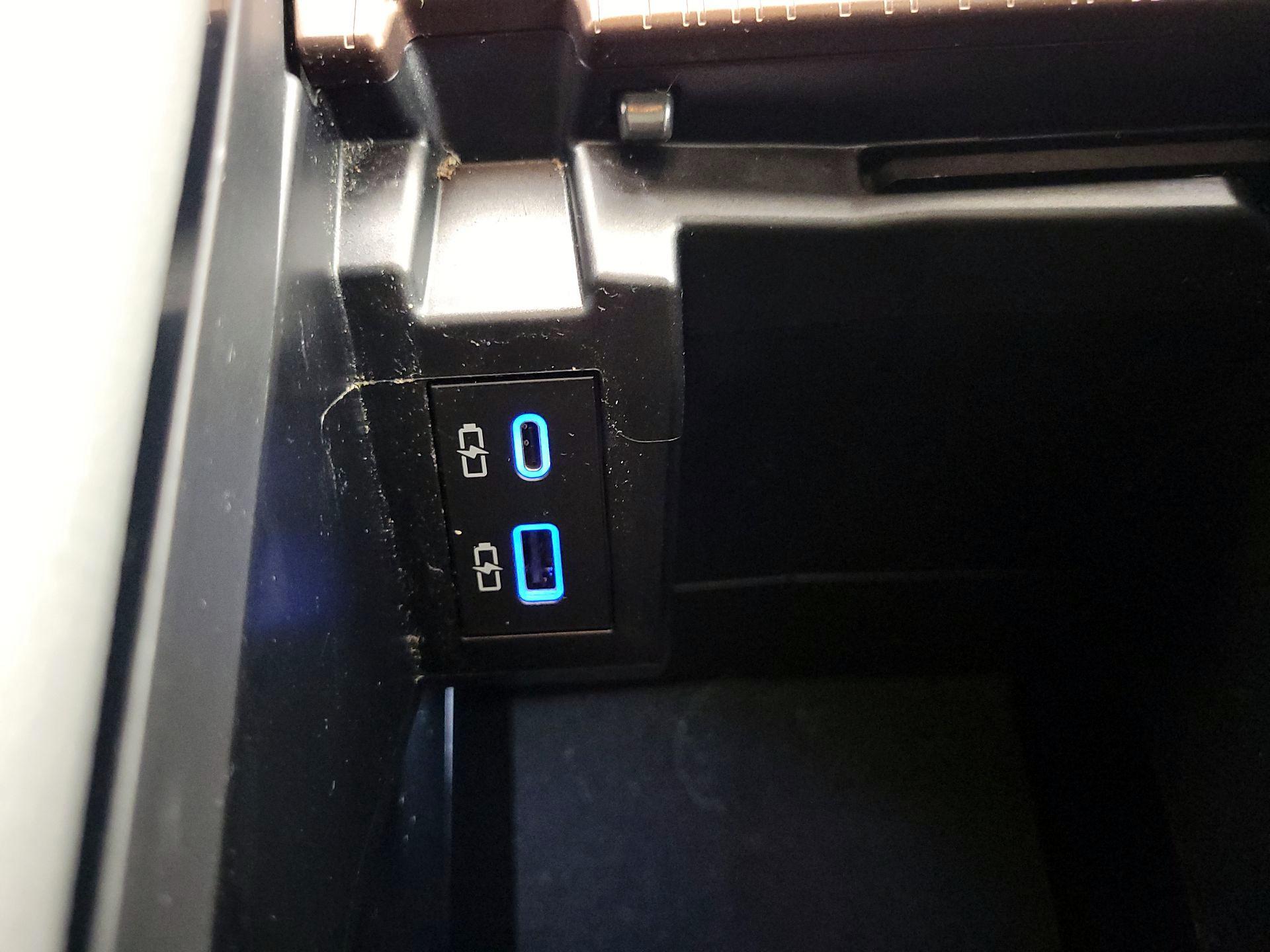 Thumbnail: 2022 Toyota Sienna - 19