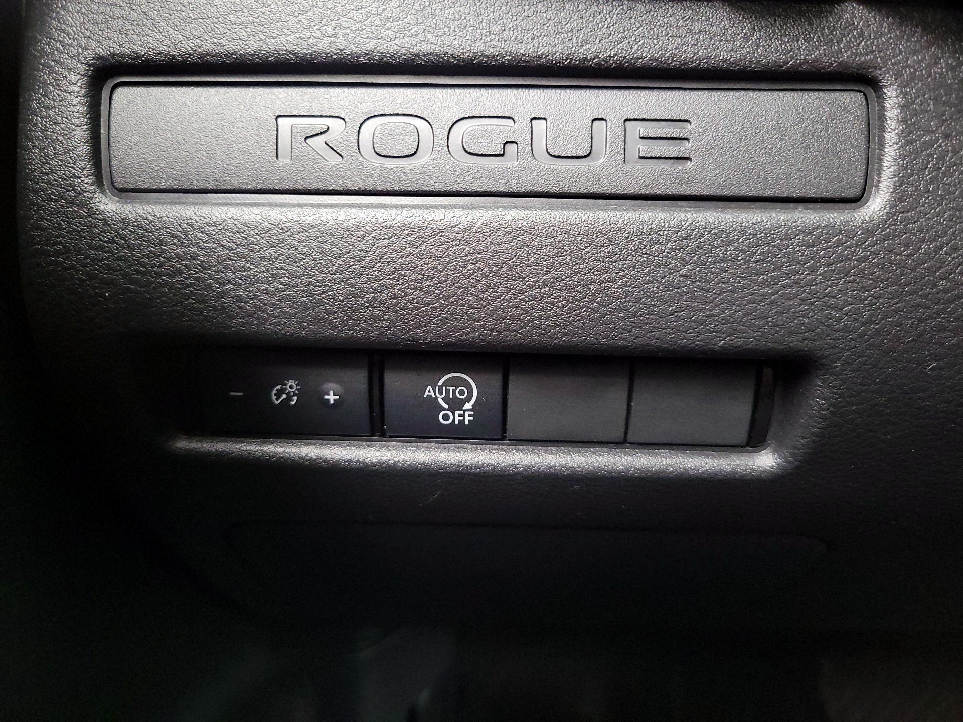 Thumbnail: 2023 Nissan Rogue - 13