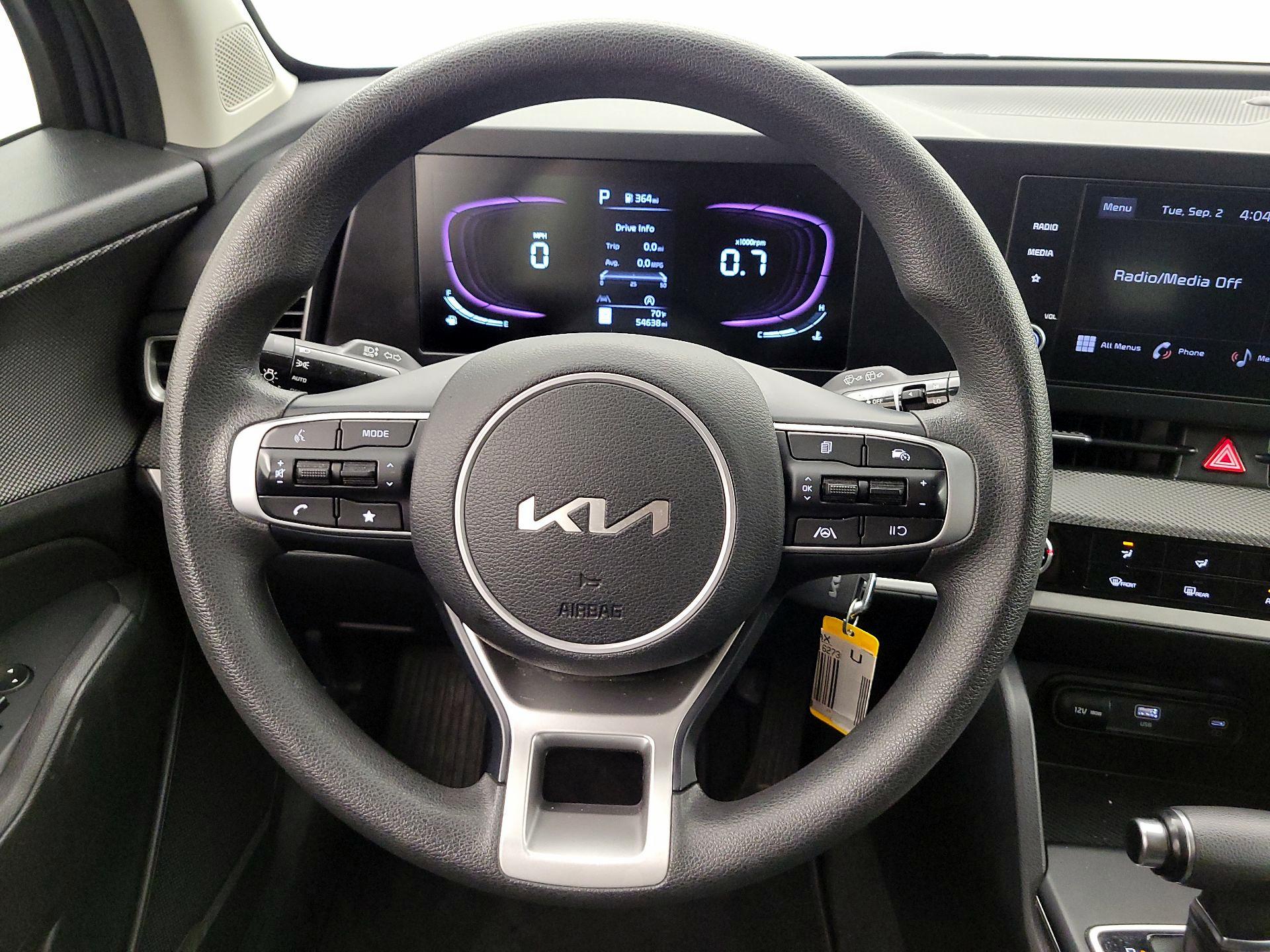 Thumbnail: 2023 Kia Sportage - 10