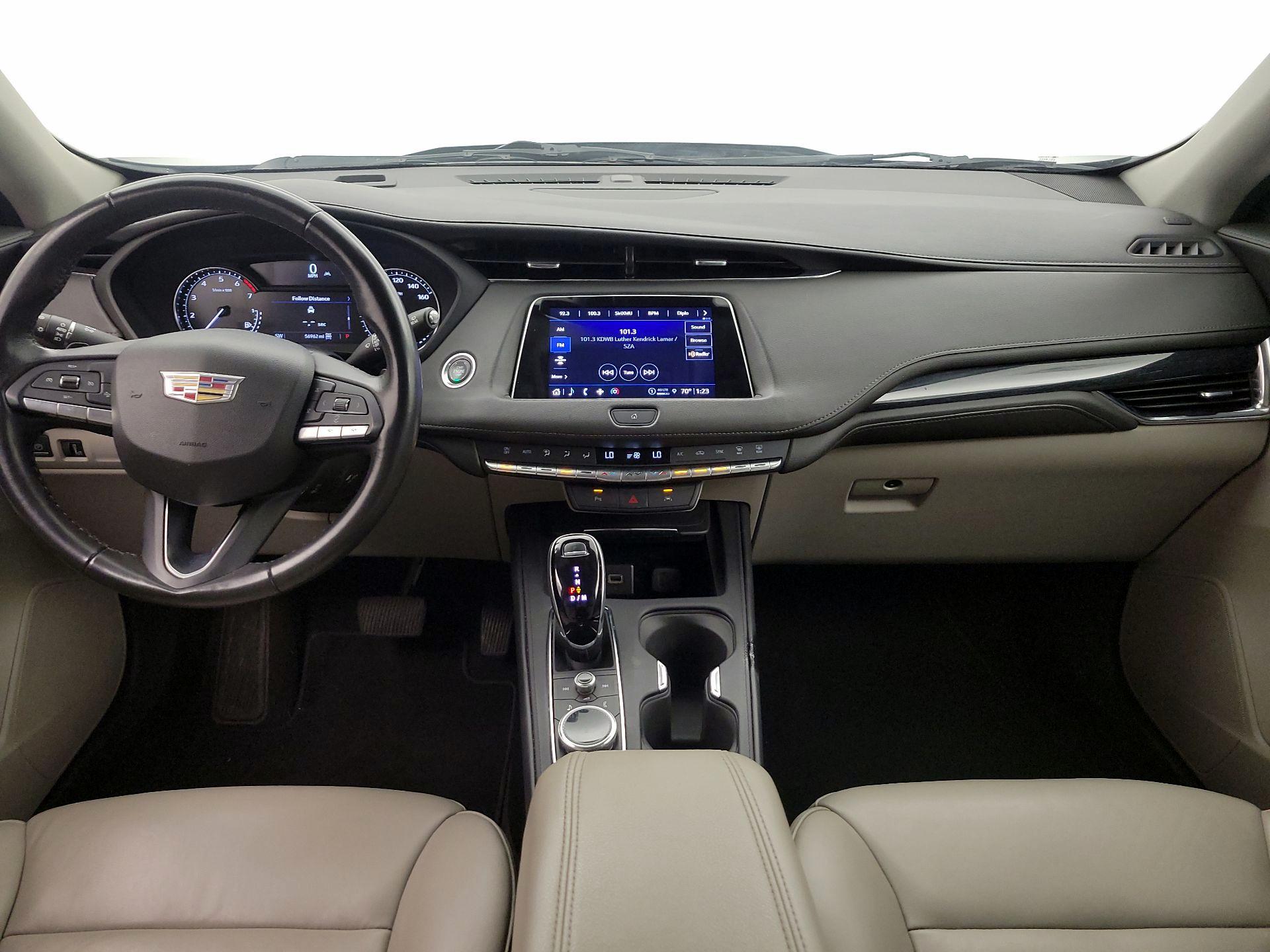 Thumbnail: 2023 Cadillac XT4 - 9