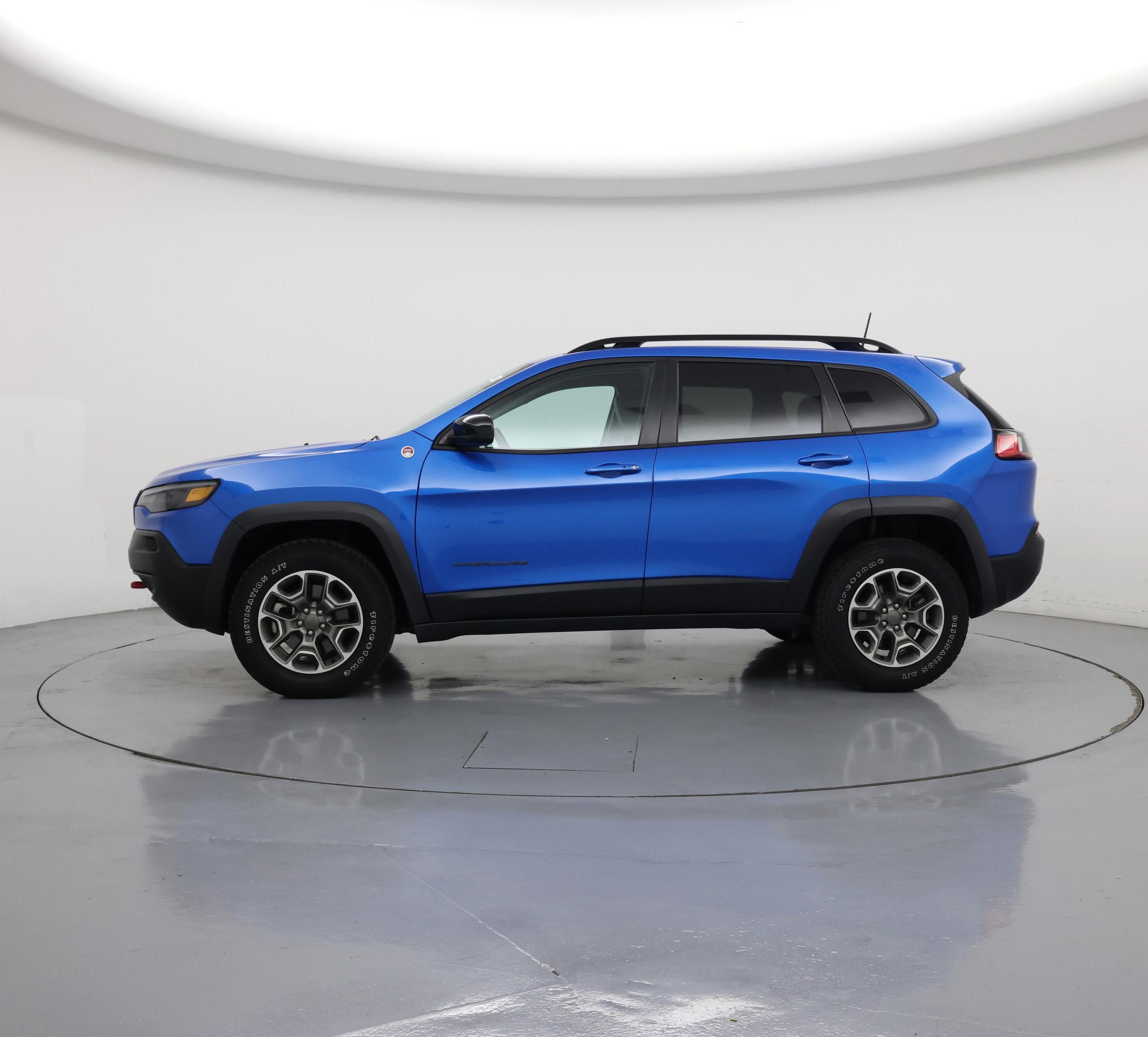 Thumbnail: 2022 Jeep Cherokee - 3