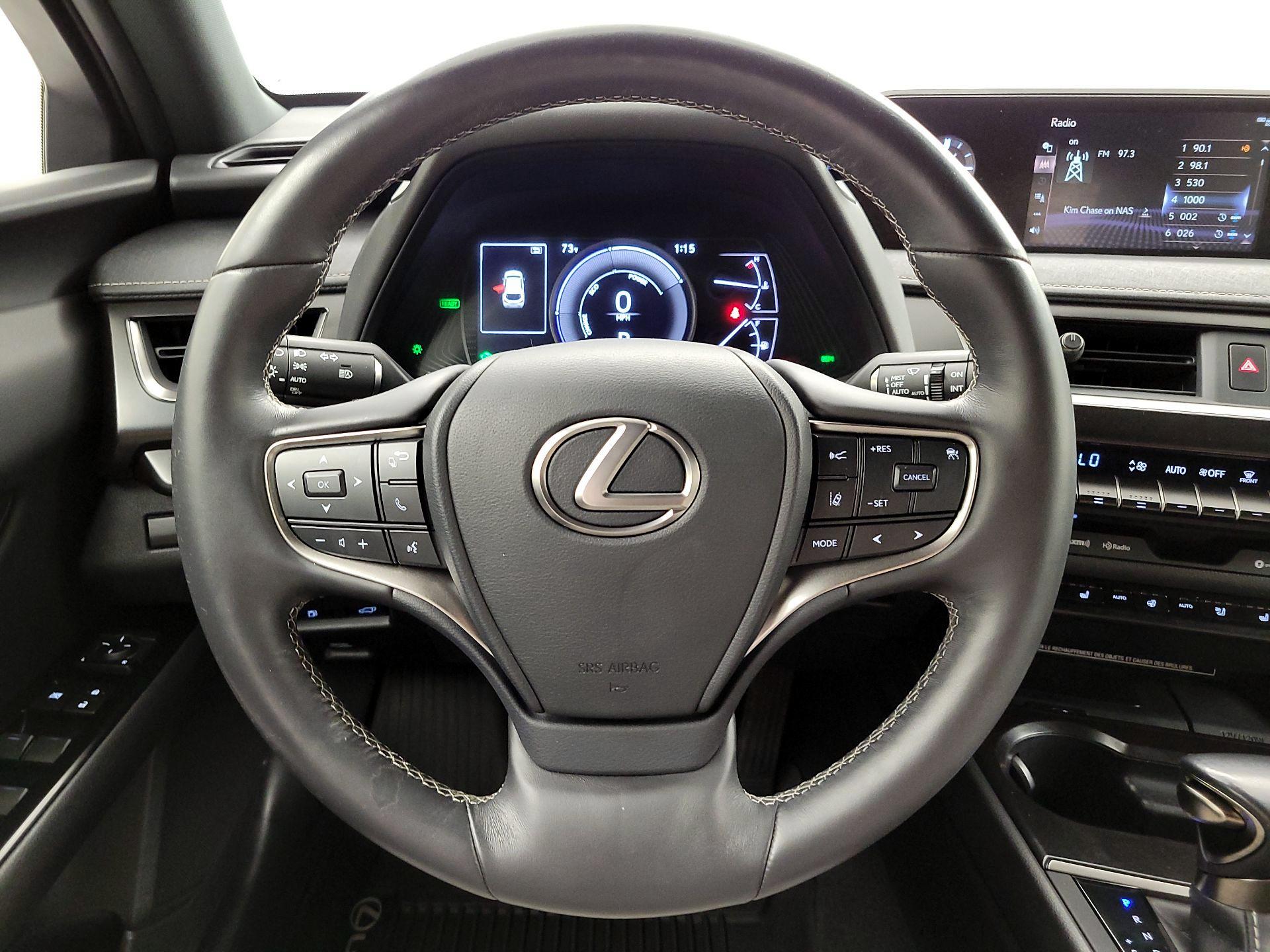 Thumbnail: 2021 Lexus UX - 10
