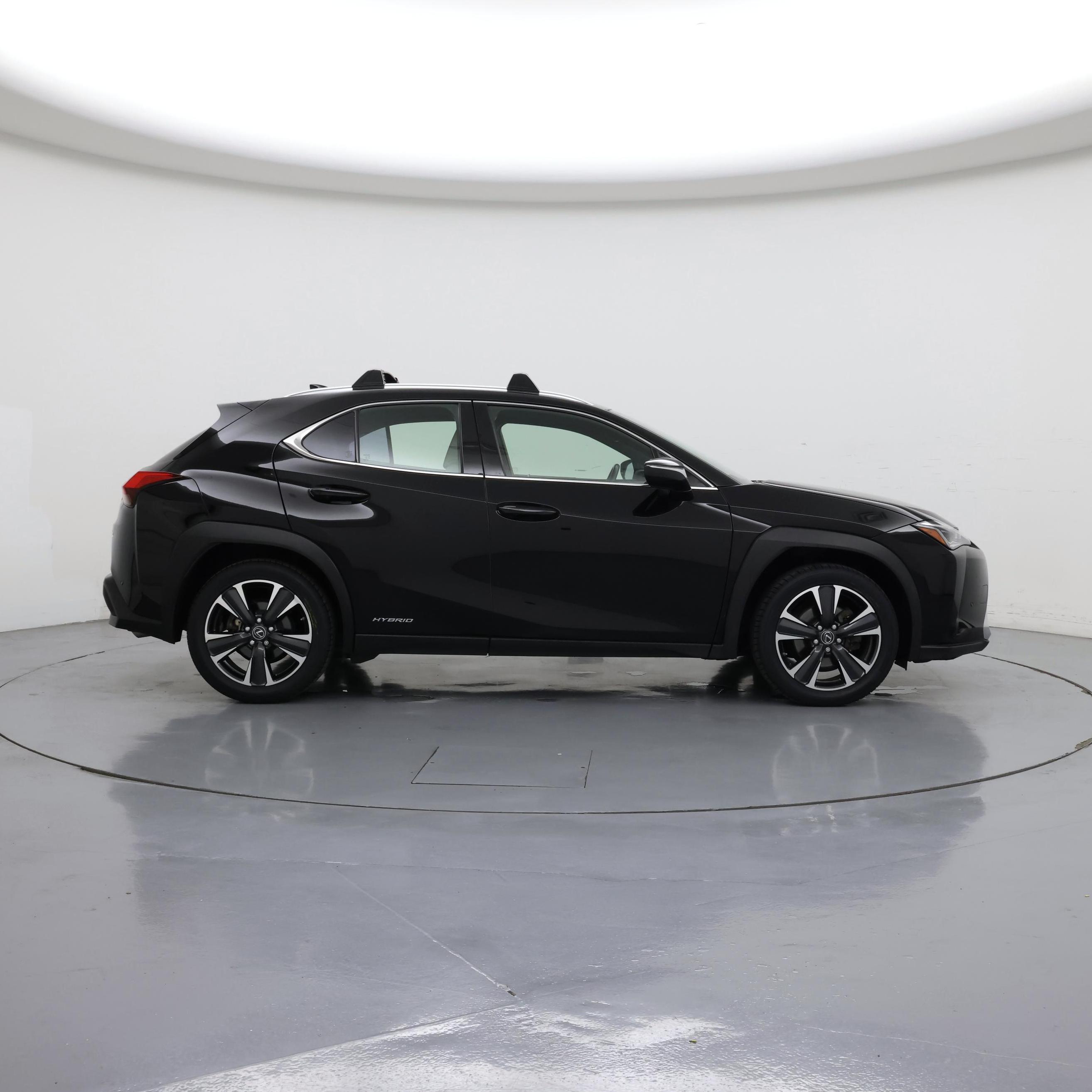 Thumbnail: 2021 Lexus UX - 7
