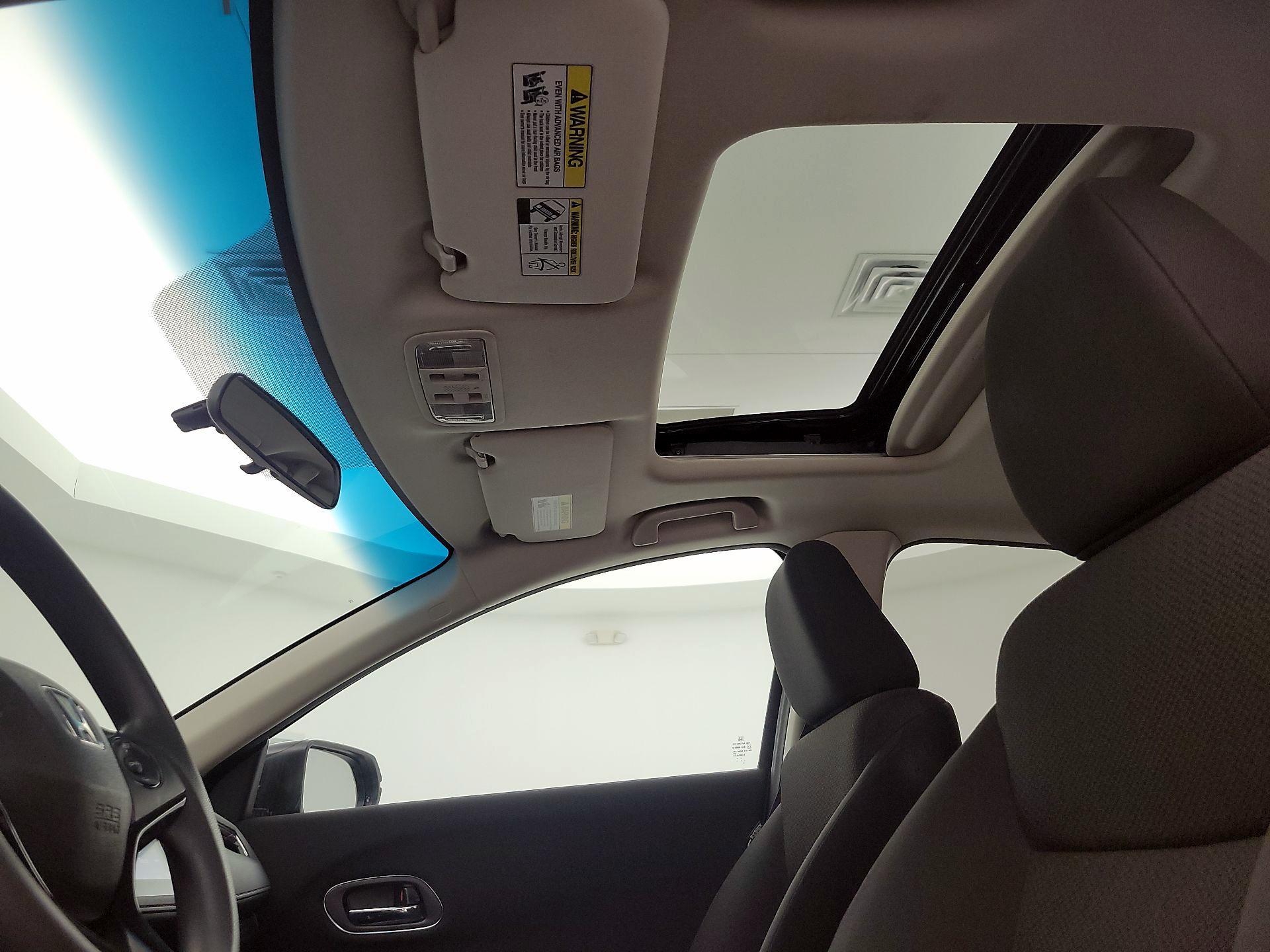 Thumbnail: 2016 Honda HR-V - 19