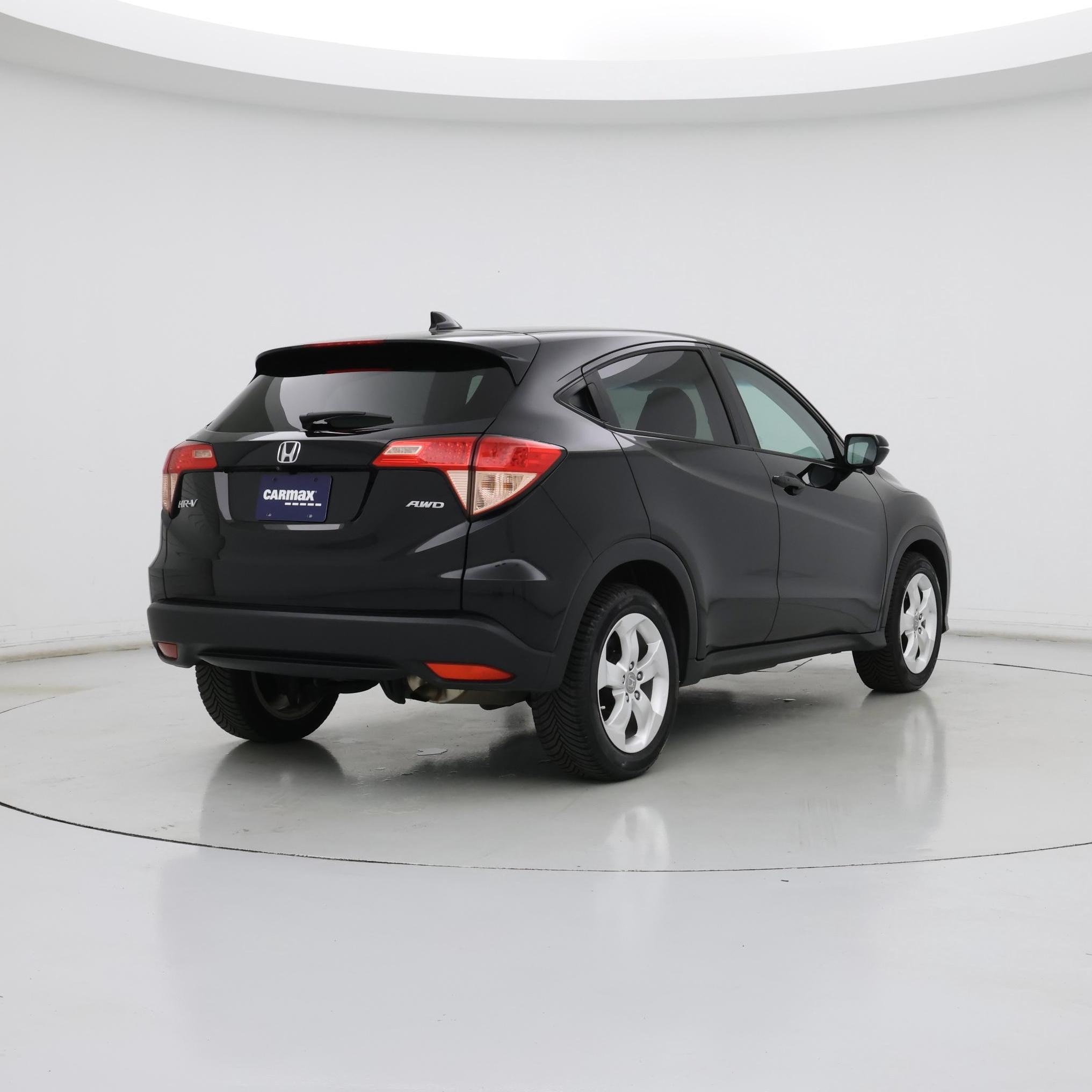 Thumbnail: 2016 Honda HR-V - 8