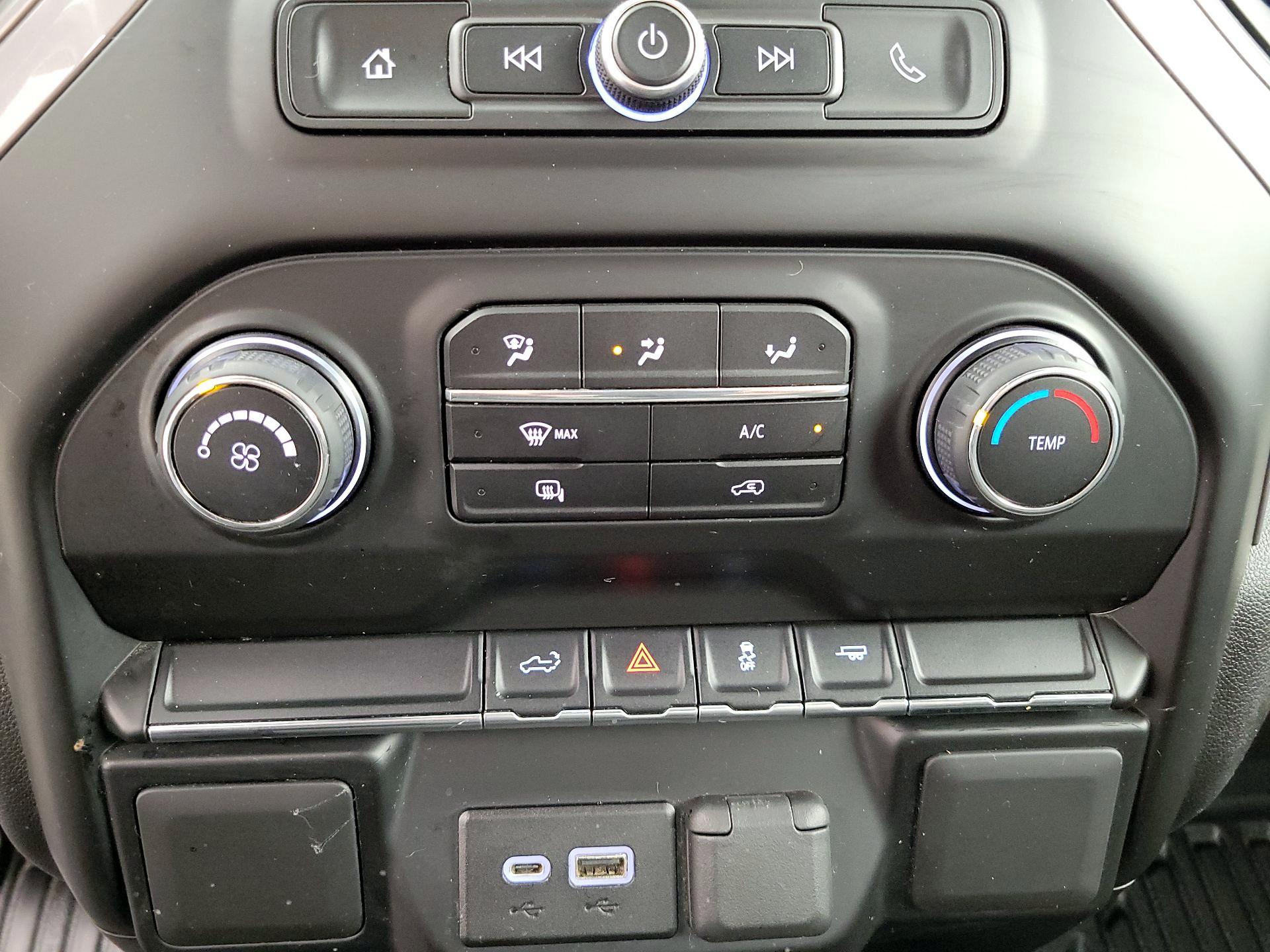 Thumbnail: 2021 Chevrolet Silverado 1500 - 16