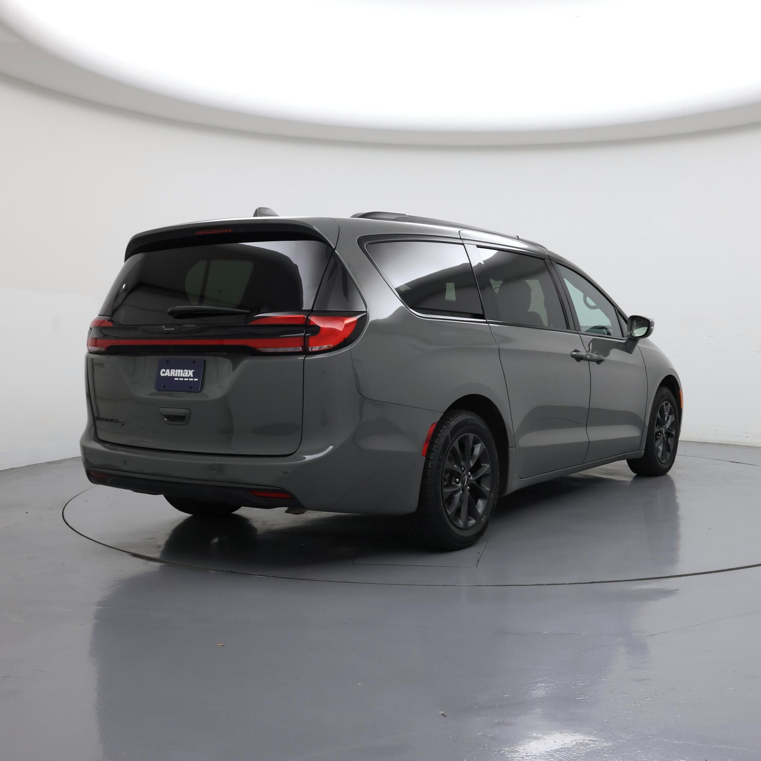 Thumbnail: 2021 Chrysler Pacifica - 8