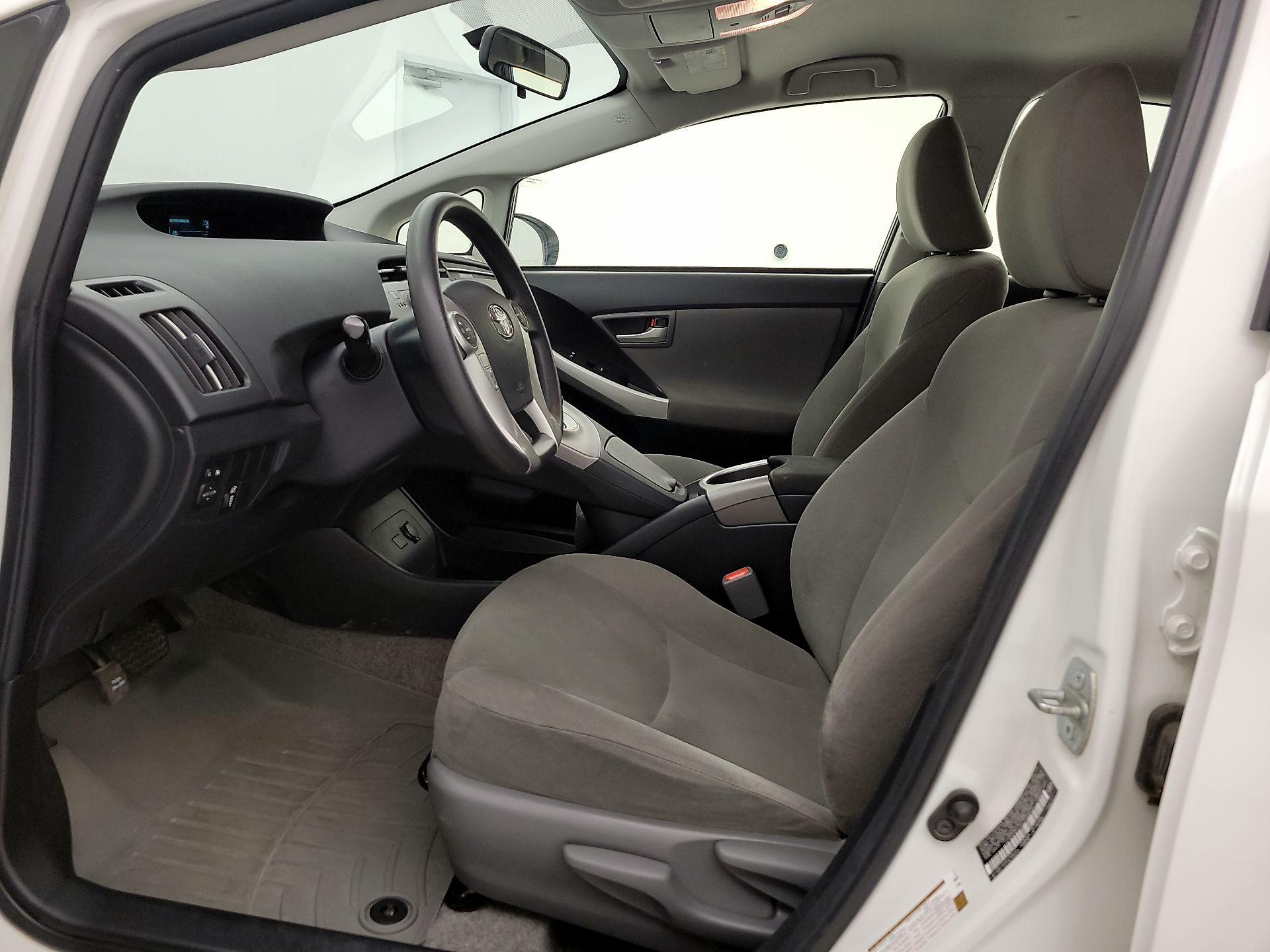 Thumbnail: 2014 Toyota Prius - 11