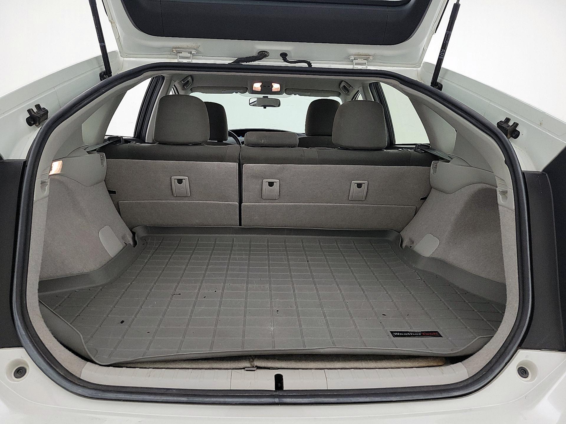 Thumbnail: 2014 Toyota Prius - 19