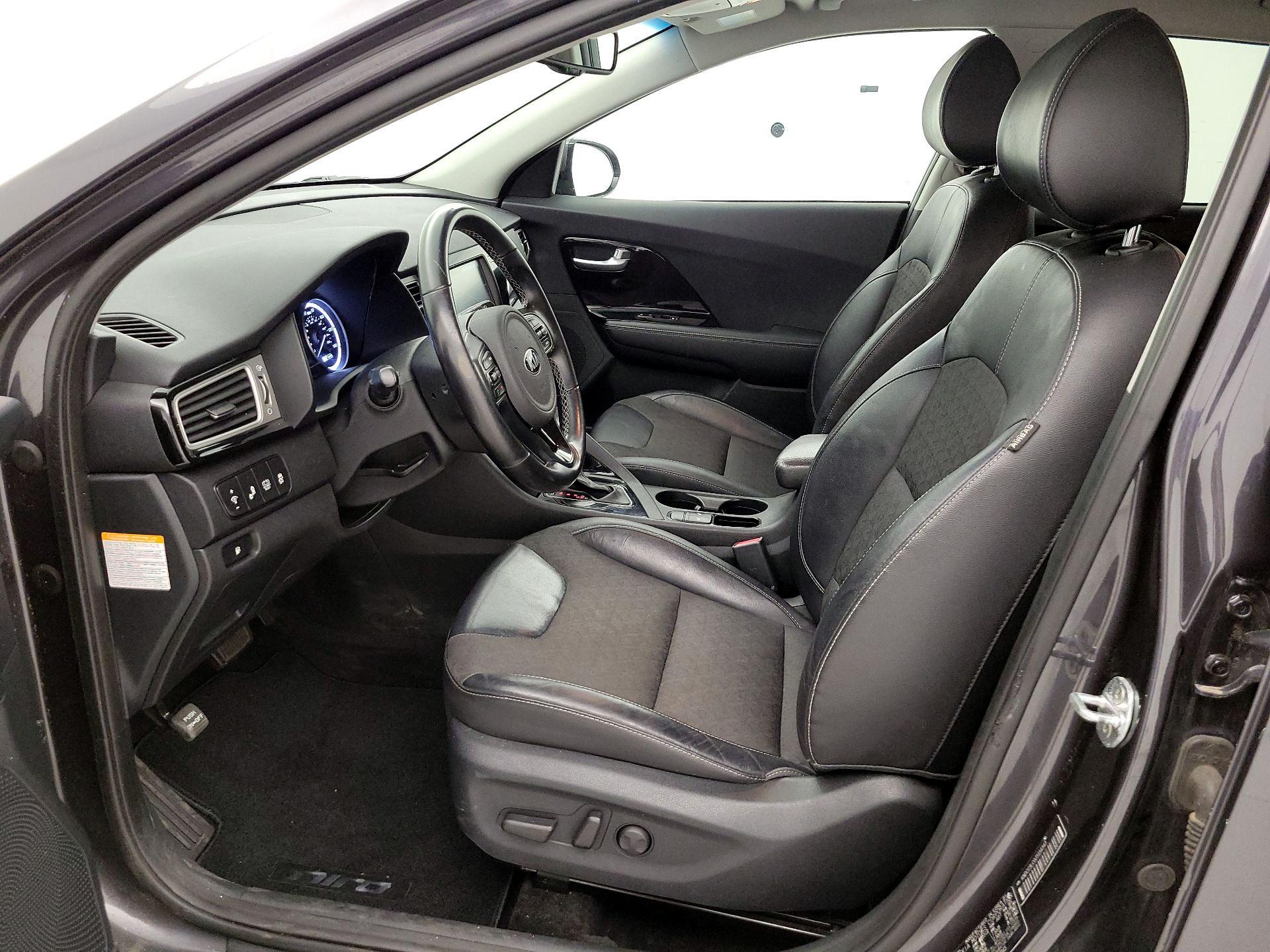 Thumbnail: 2018 Kia Niro - 11