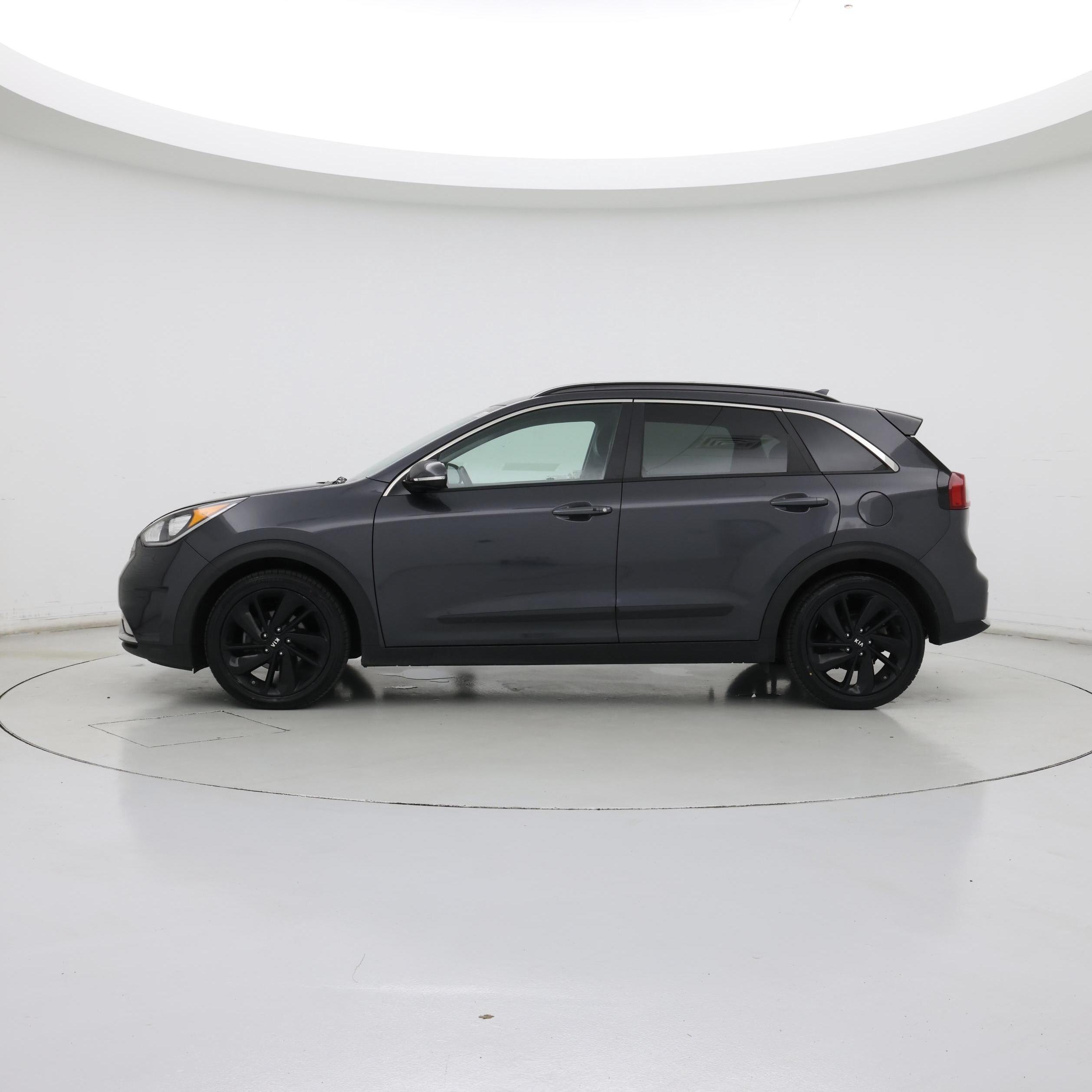 Thumbnail: 2018 Kia Niro - 3