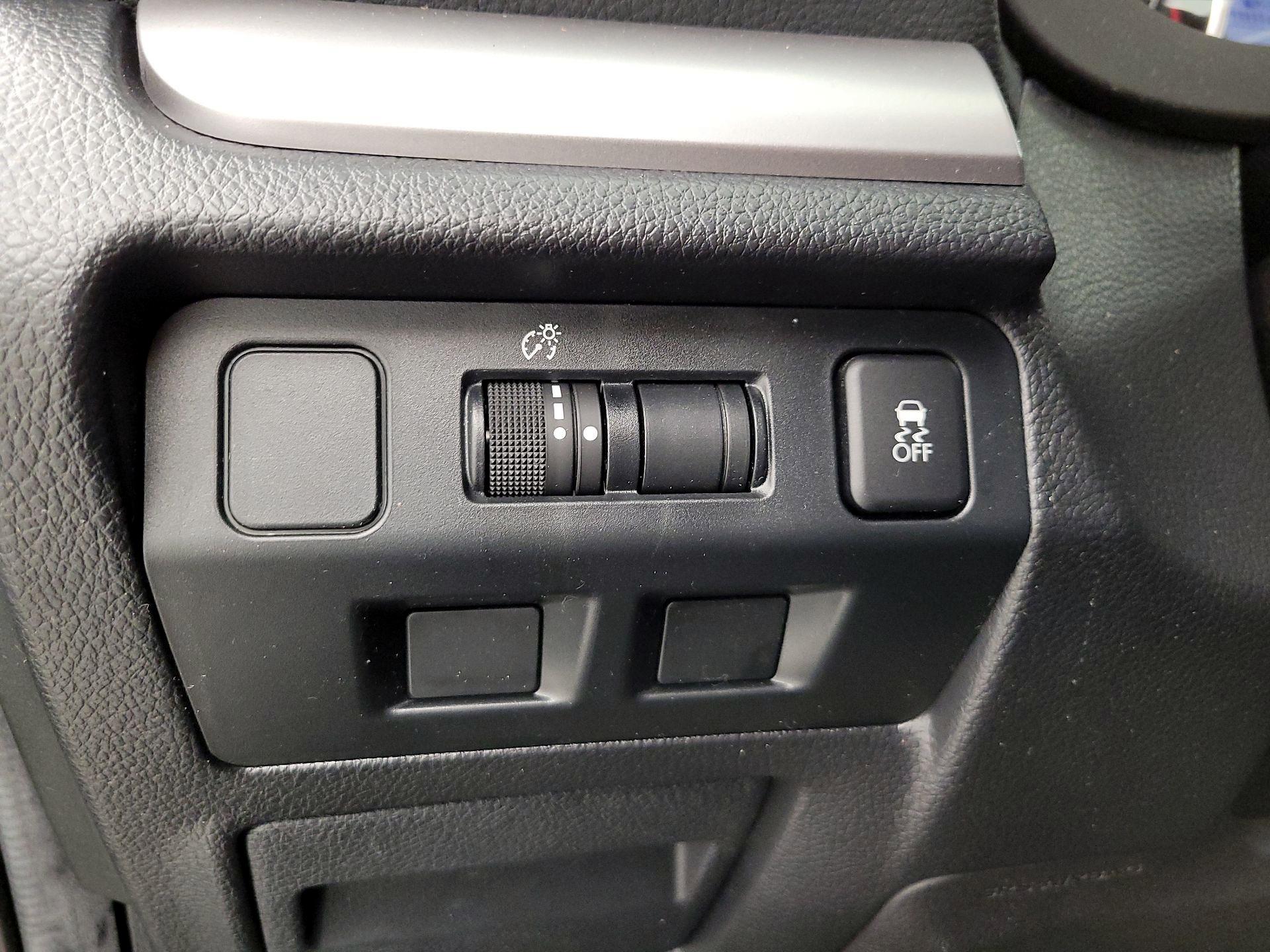 Thumbnail: 2018 Subaru Forester - 13