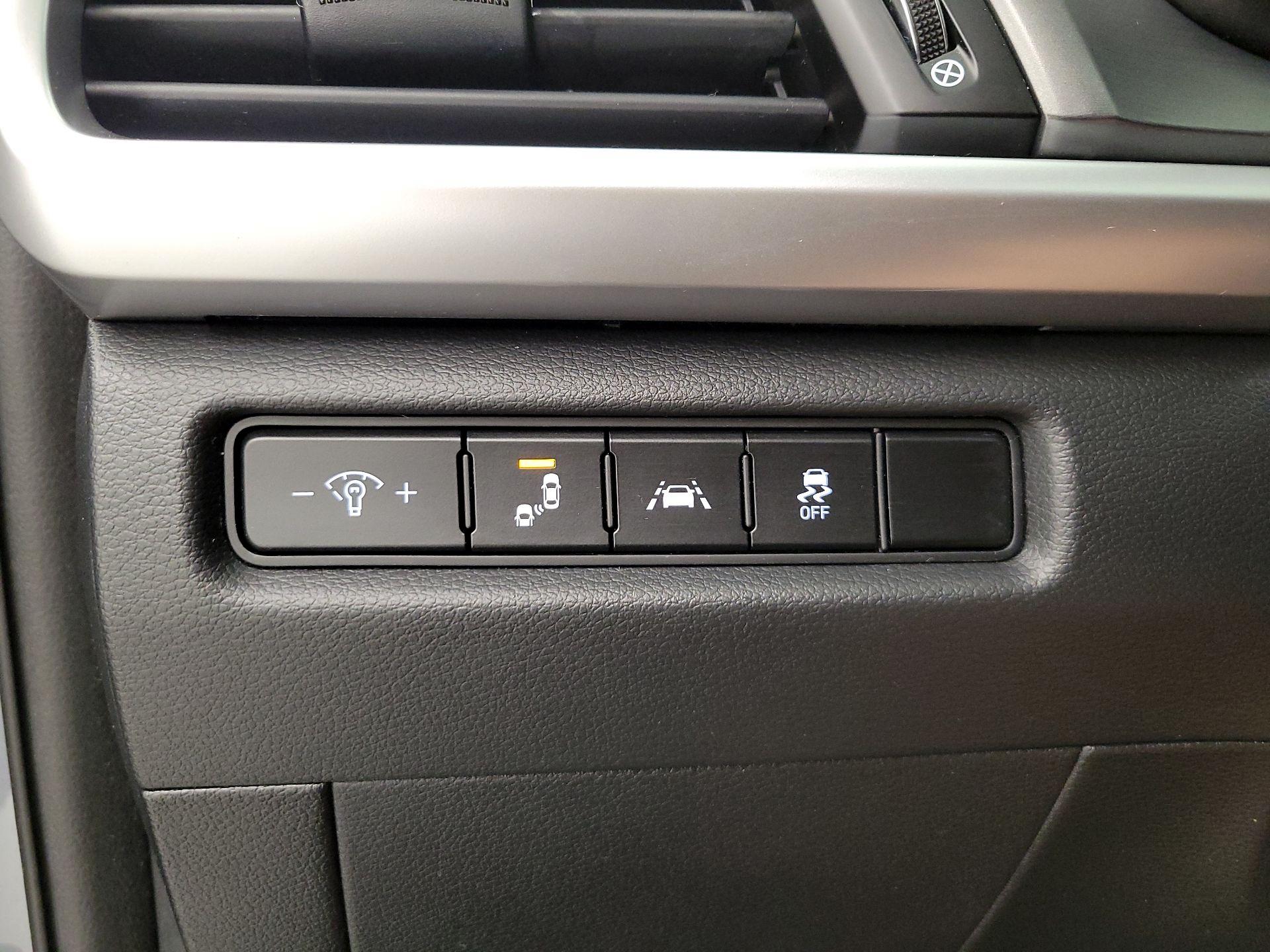 Thumbnail: 2020 Kia Telluride - 13