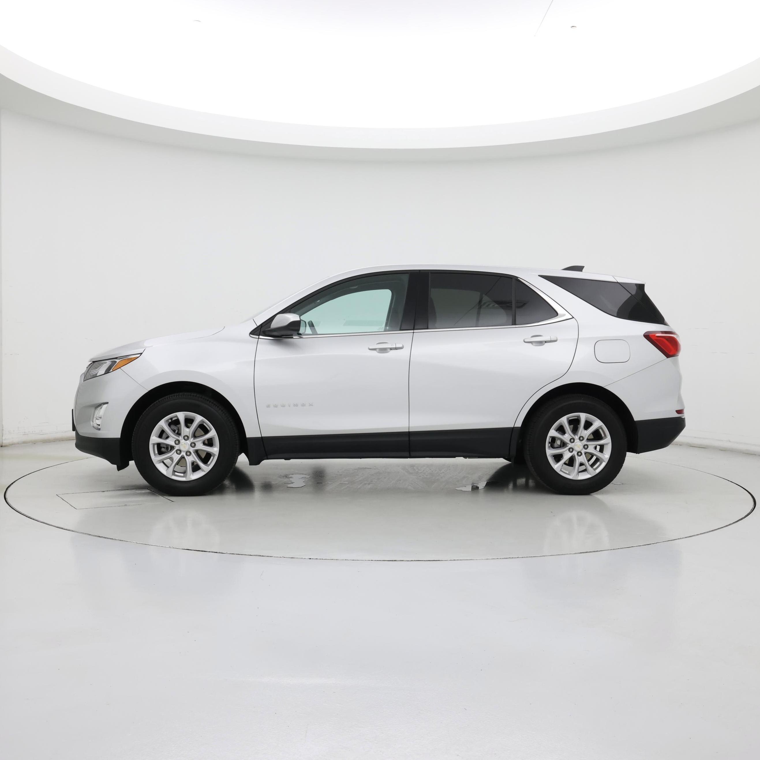 Thumbnail: 2020 Chevrolet Equinox - 3