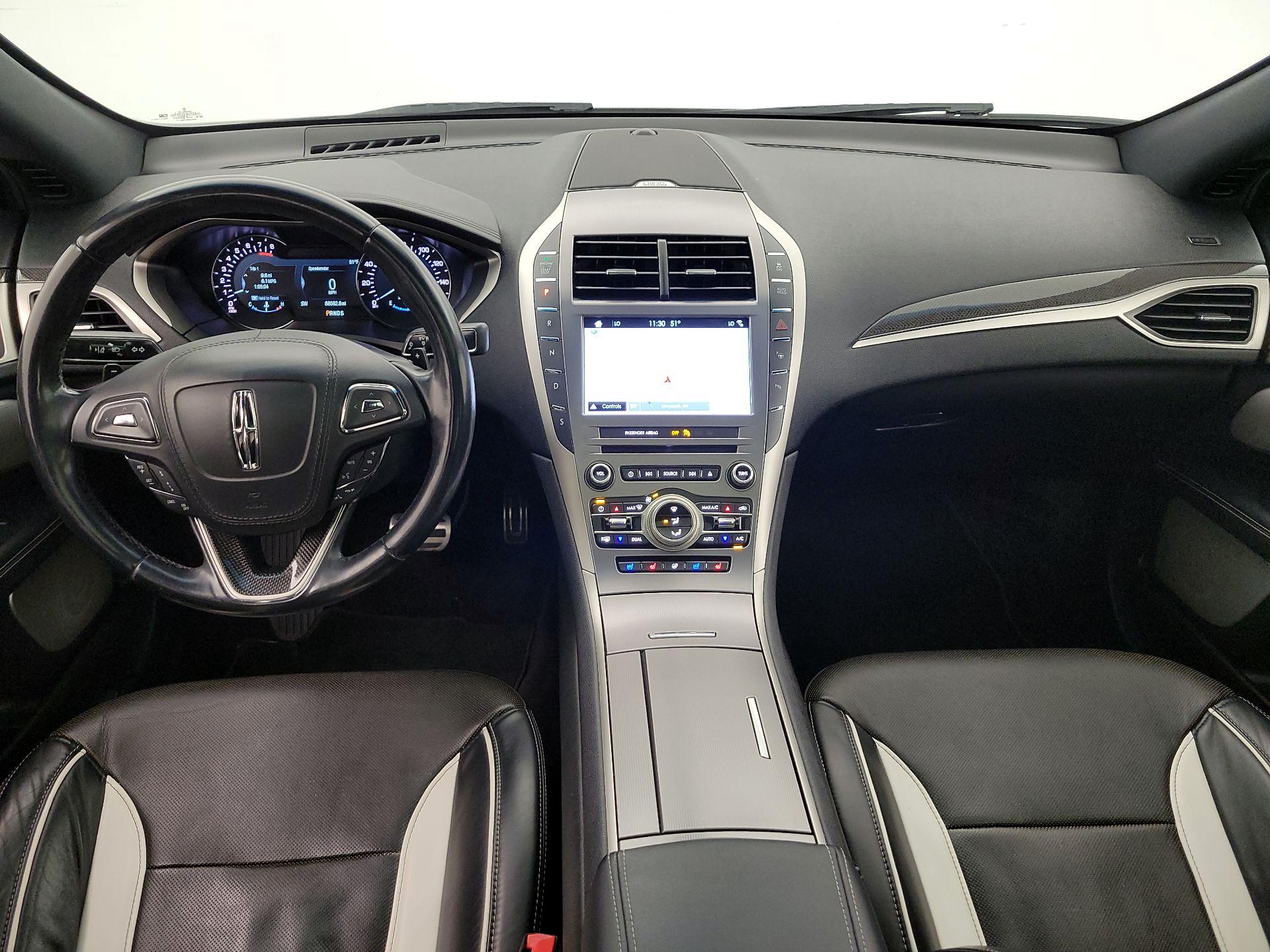 Thumbnail: 2017 Lincoln MKZ - 9