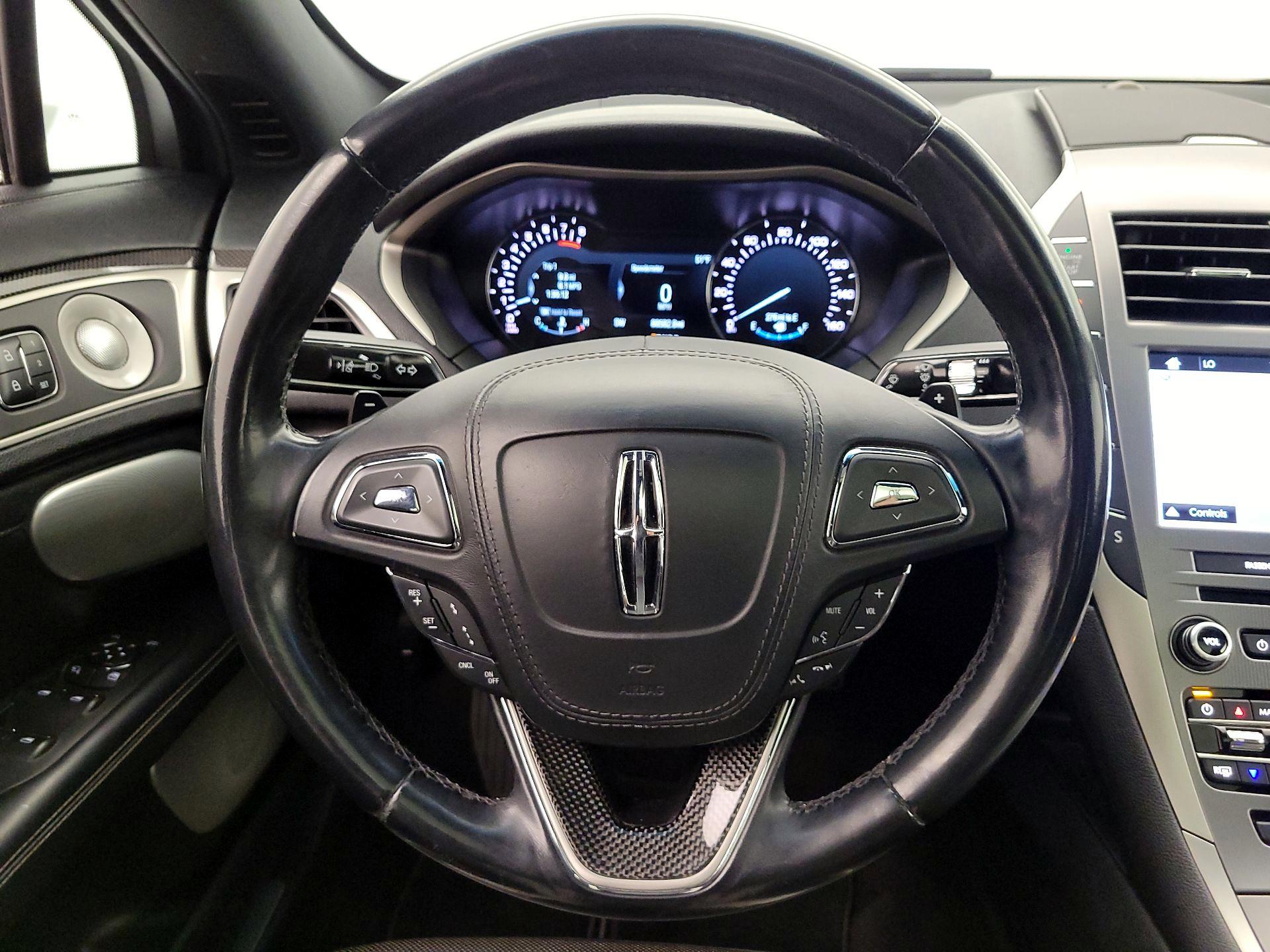 Thumbnail: 2017 Lincoln MKZ - 10