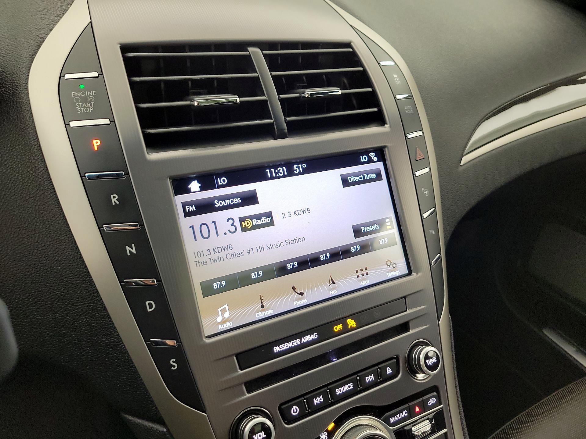 Thumbnail: 2017 Lincoln MKZ - 16