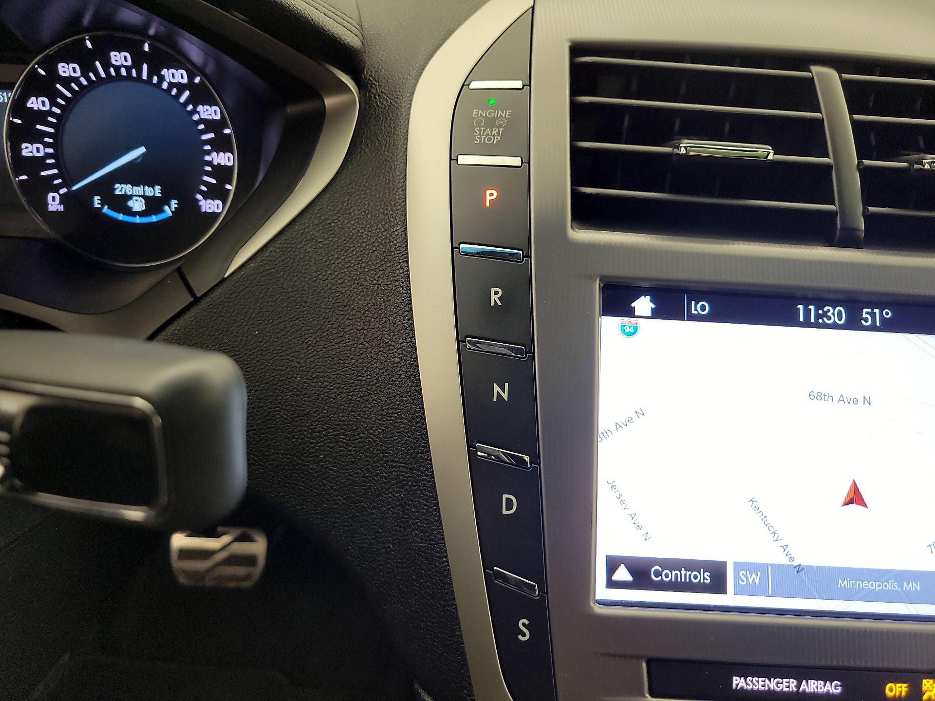 Thumbnail: 2017 Lincoln MKZ - 18