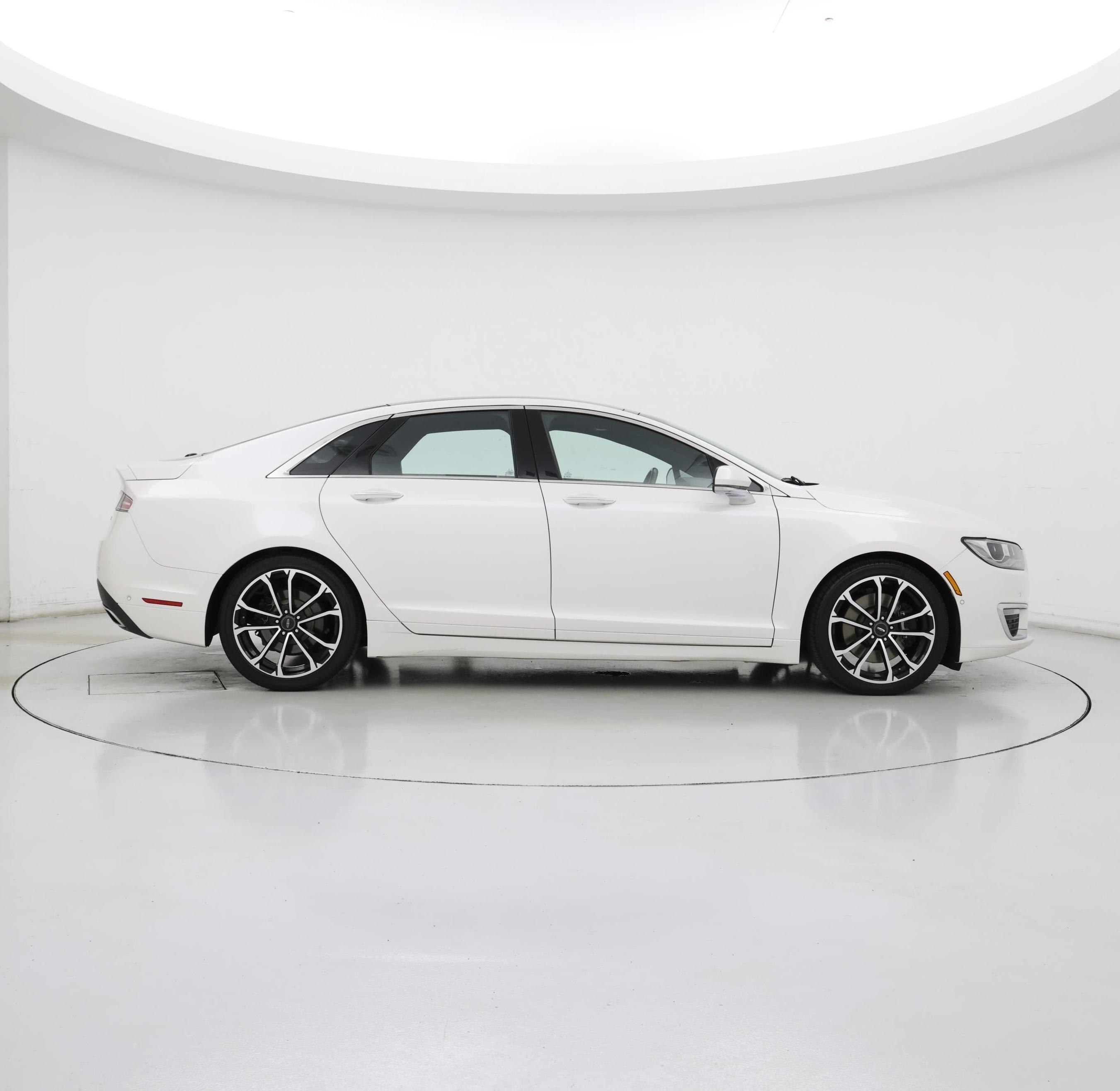 Thumbnail: 2017 Lincoln MKZ - 7